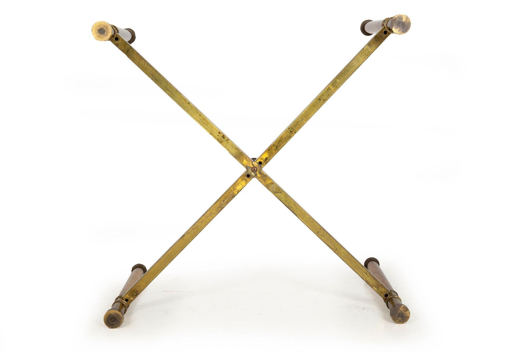 Table Cocktail Tables signées Maison Jansen en laiton et verre en vente 6