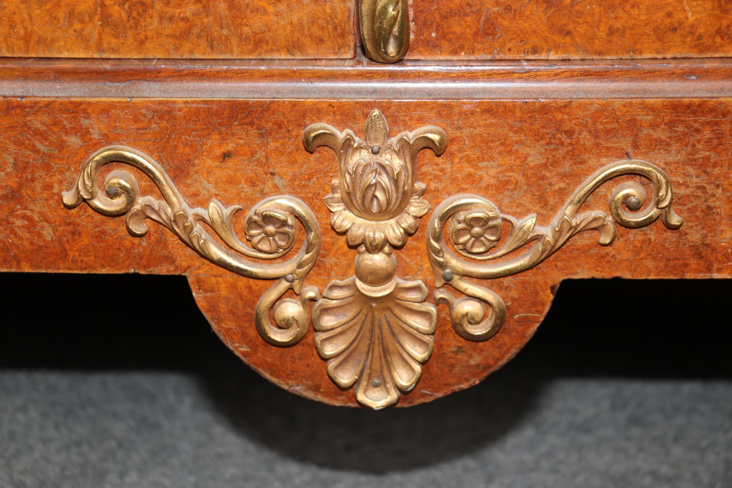 Buffet montado en bronce con espejo de nogal burilado firmado Maison Krieger de París en venta 6