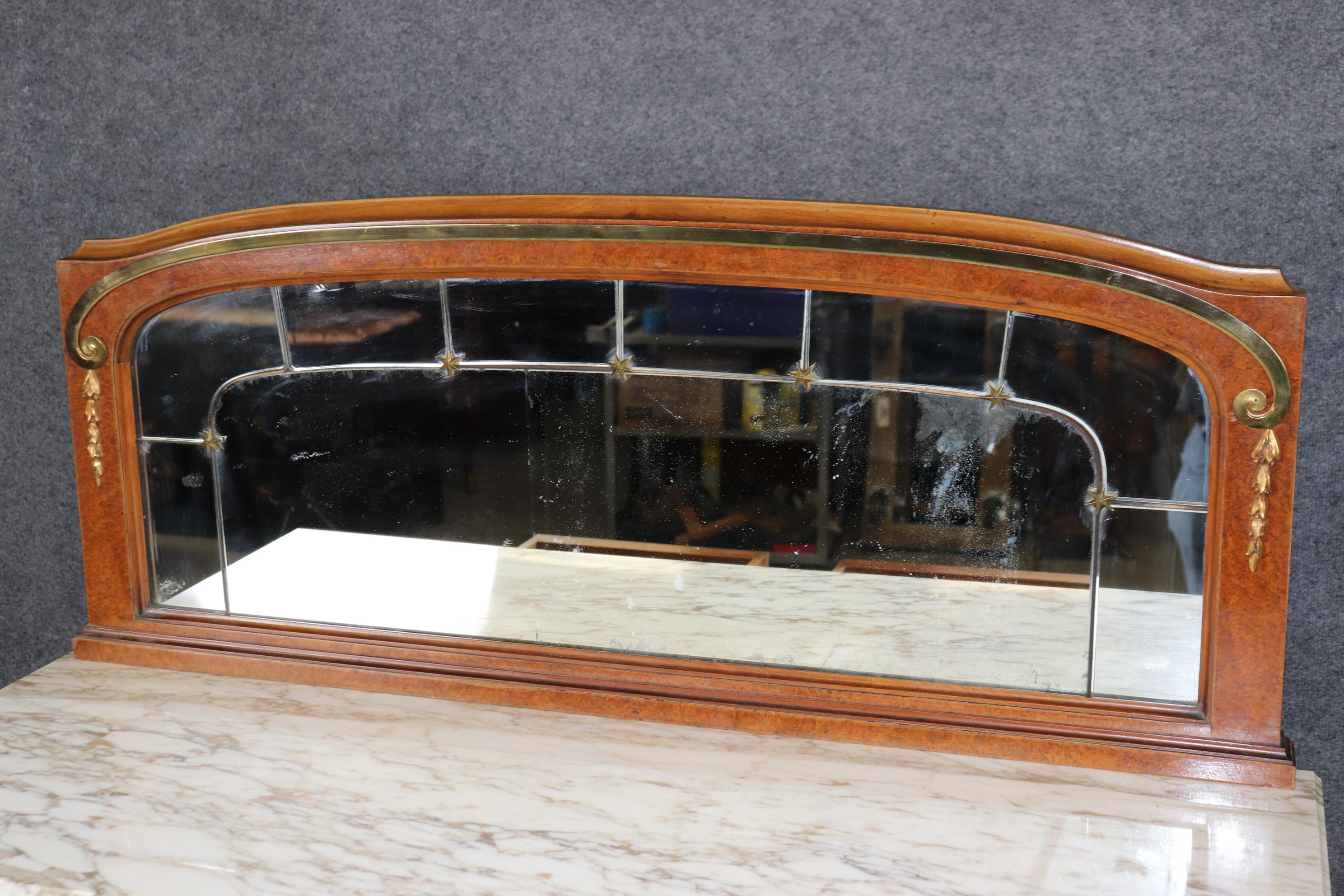 Buffet montado en bronce con espejo de nogal burilado firmado Maison Krieger de París en venta 2
