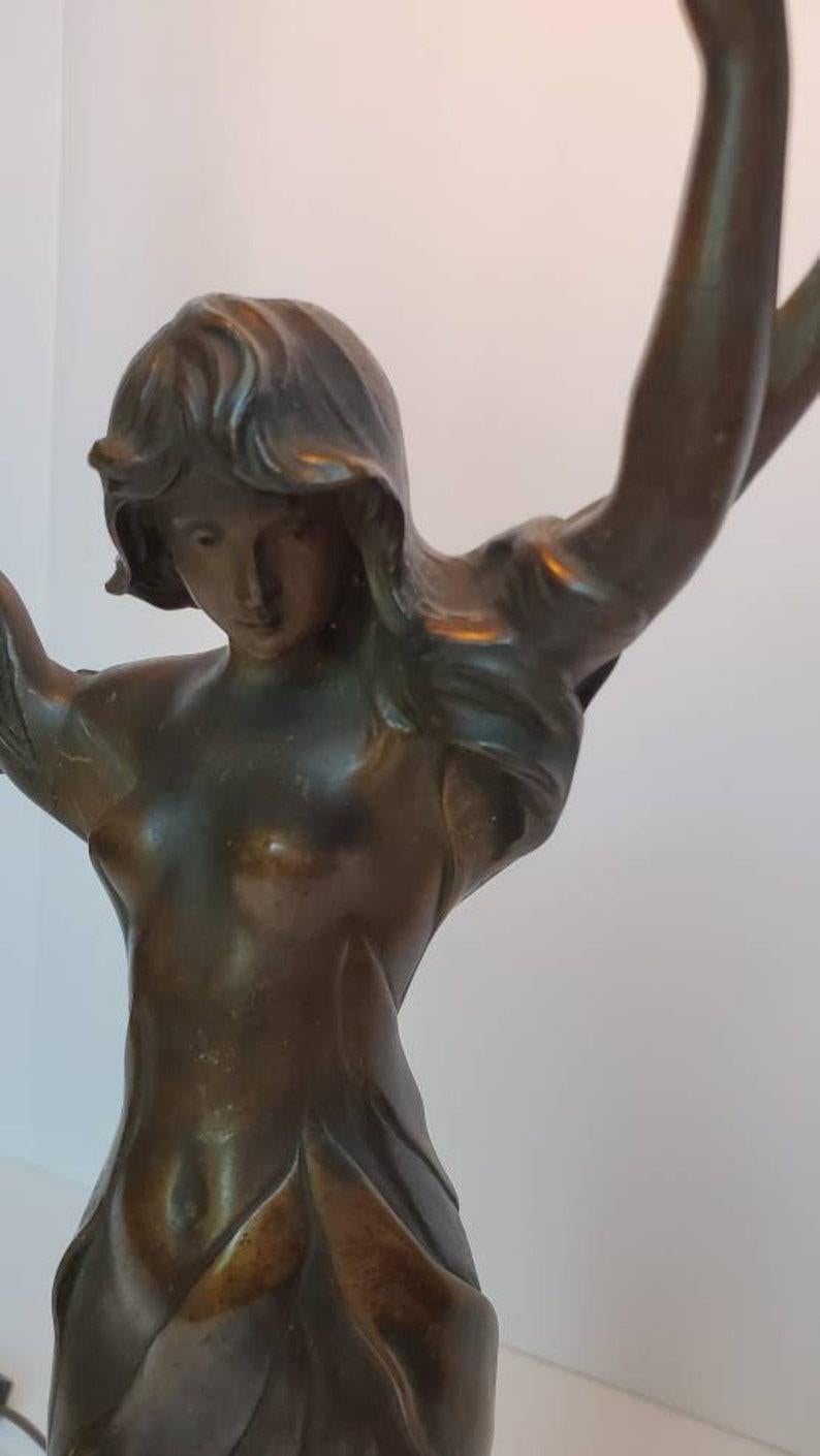 Signed Marcel Debut French Art Nouveau Bronze Sculptural Lamp For Sale 3