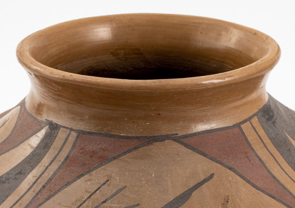 Native American Signed Mata Ortiz Pottery Olla Vessel