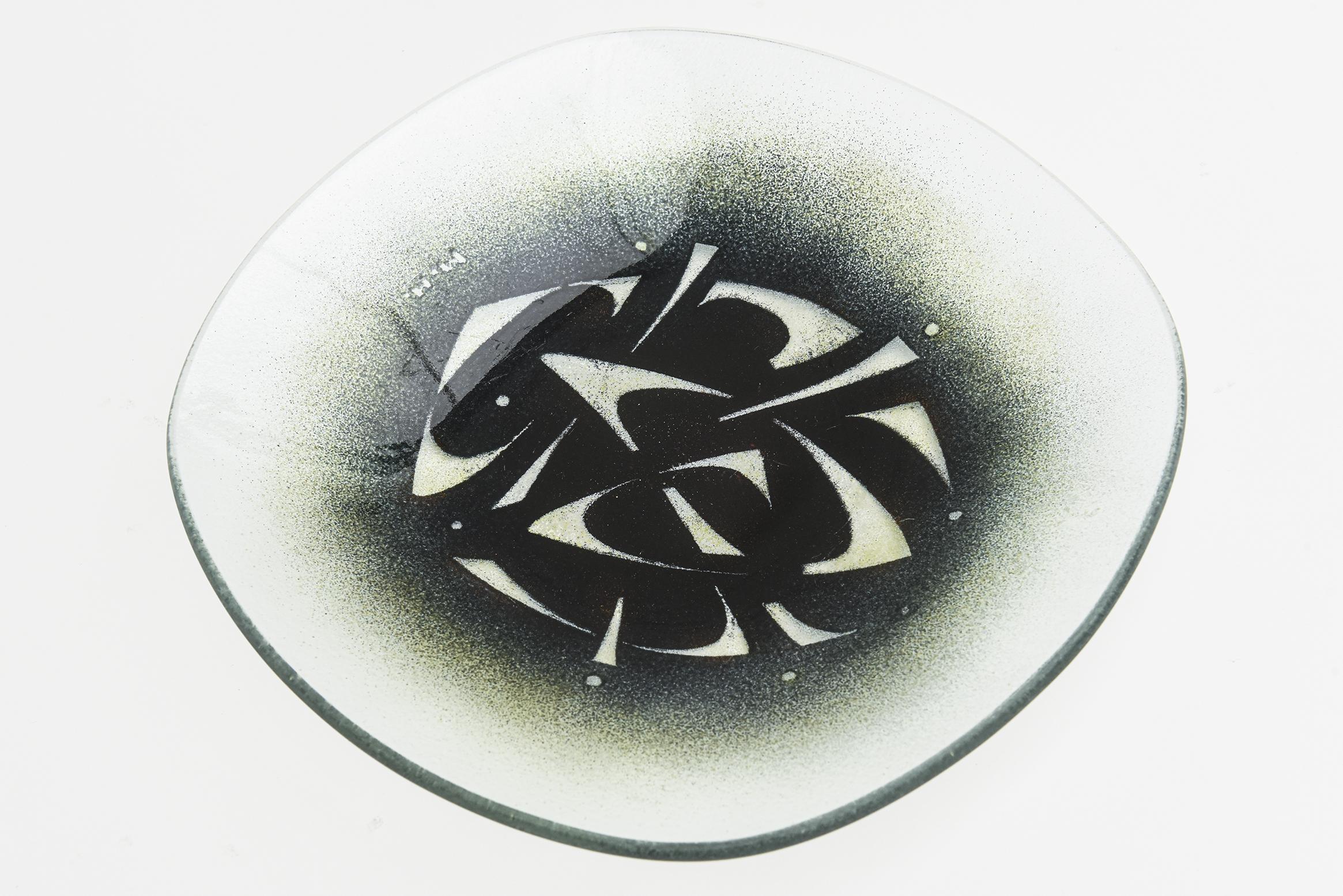 Mid-20th Century Signed Maurice Heaton Abstract Glass Bowl or Plate Barware For Sale