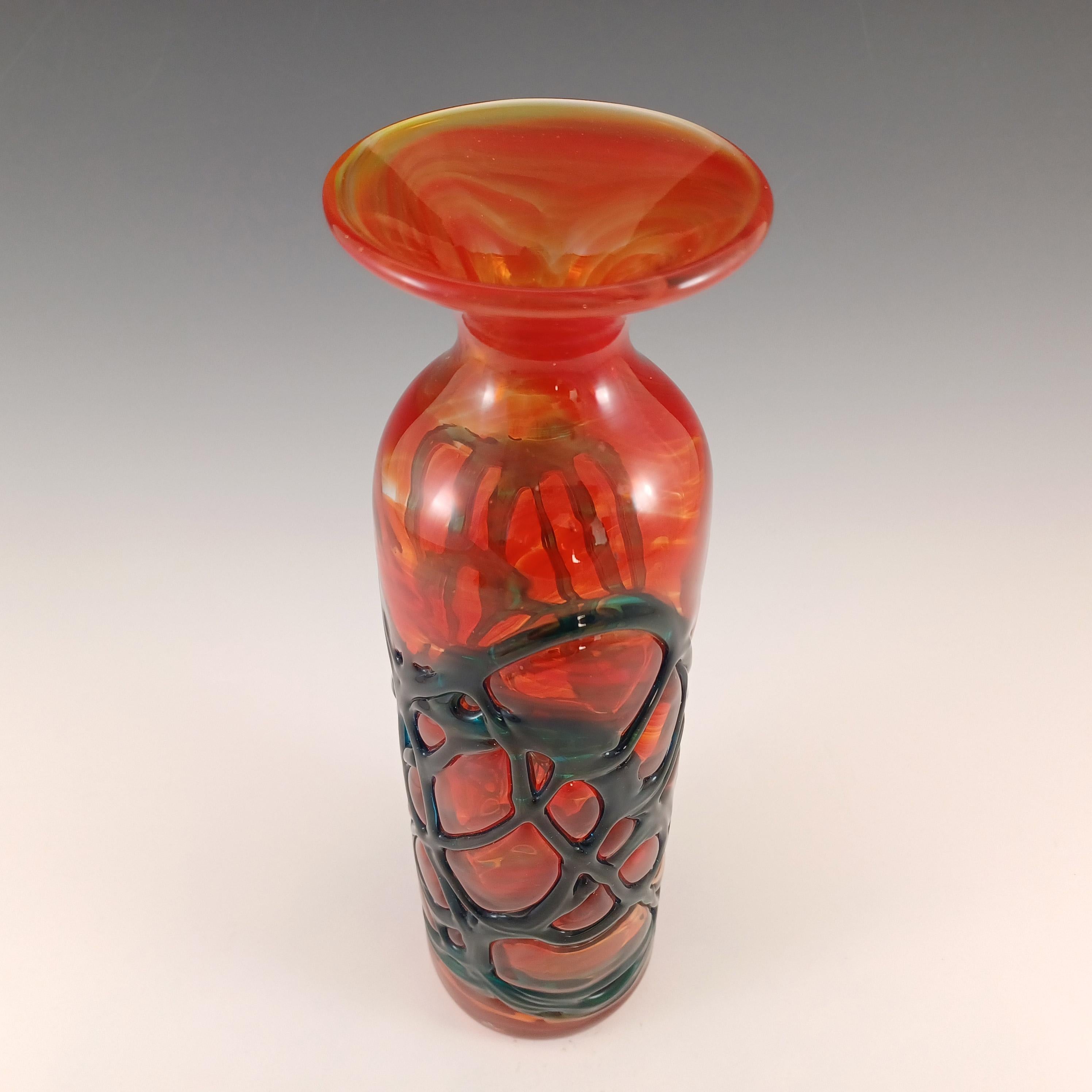 Vaso di vetro Mdina Random Strapped Maltese Red & Blue, FIRMATO In condizioni buone in vendita a Bolton, GB