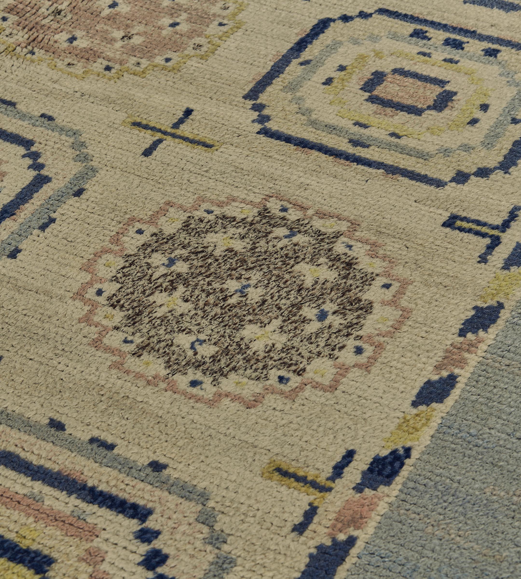 Alfombra decorativa Märta Måås-Fjetterström de mediados del siglo XX, firmada, procedente de Suecia Tejido a mano en venta