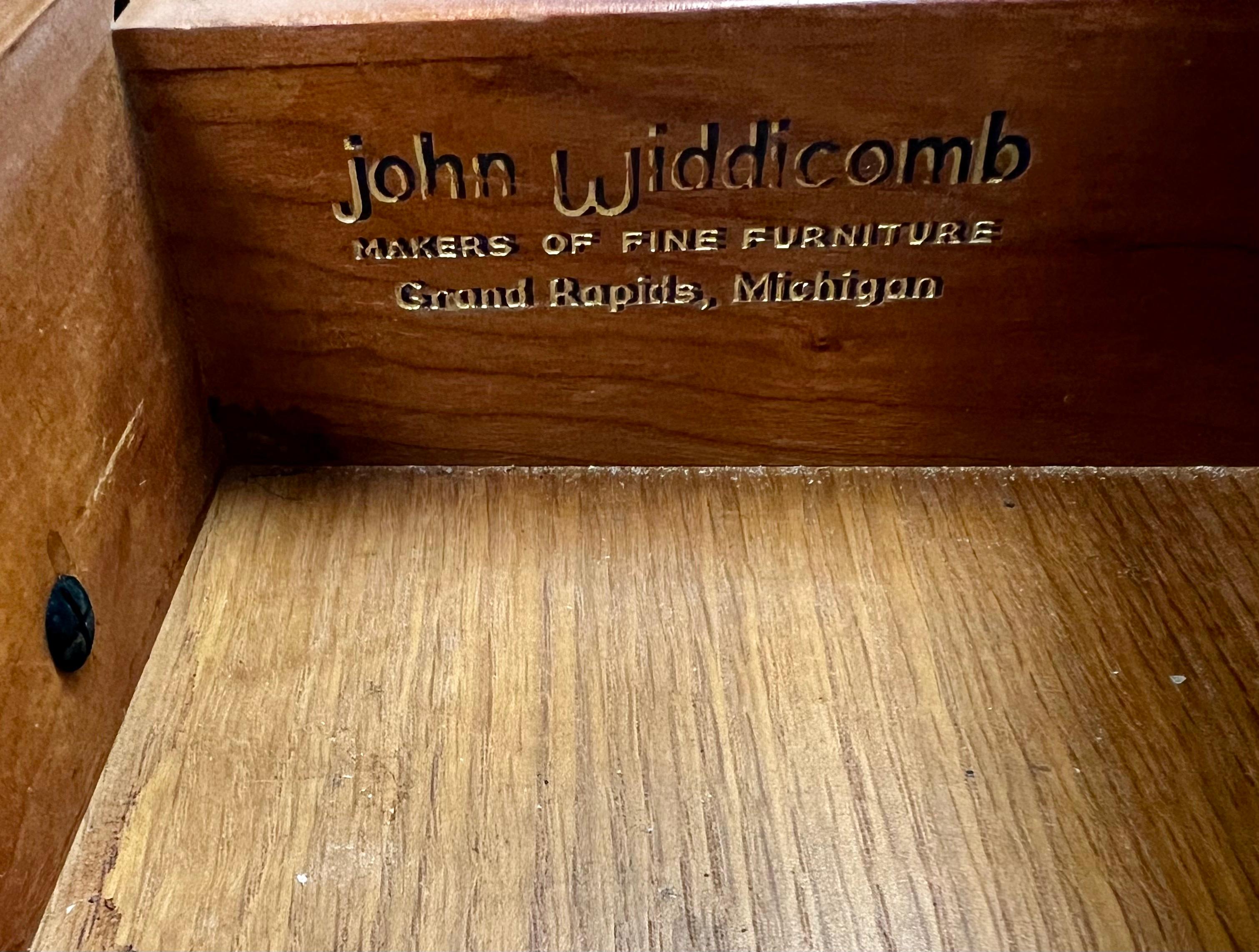 Mid-Century Modern I Mid Century John Widdicomb Signed Drop Leaf Expandable Rolling Bar Cart Tea Cart en vente