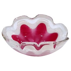 Signed Mid-Century Modern Art Glass Coquille Bowl by Paul Kedelv for Flygsfors