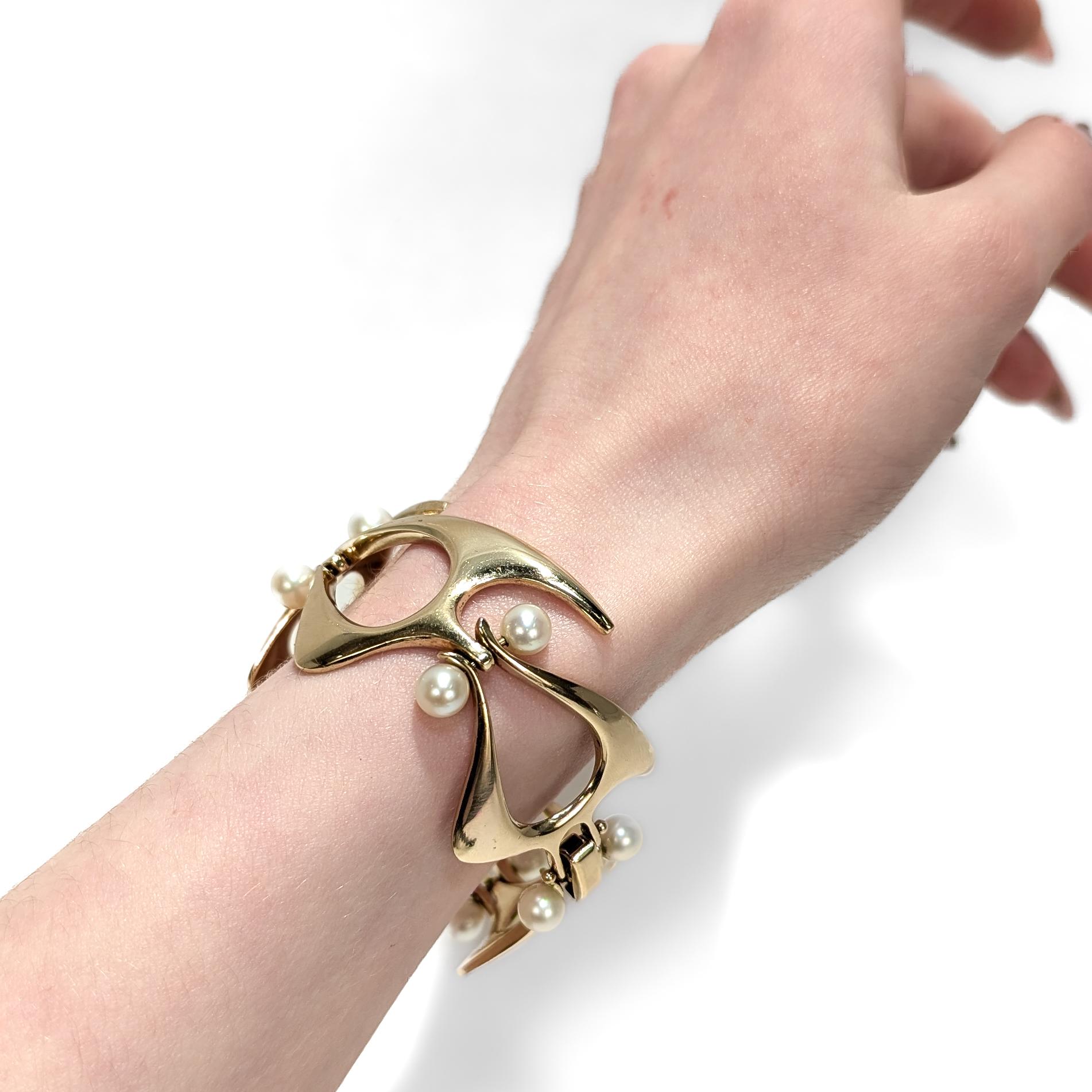 Bracciale Modernista di metà secolo firmato Ed Wiener in oro 14K e perle A Link in vendita 7