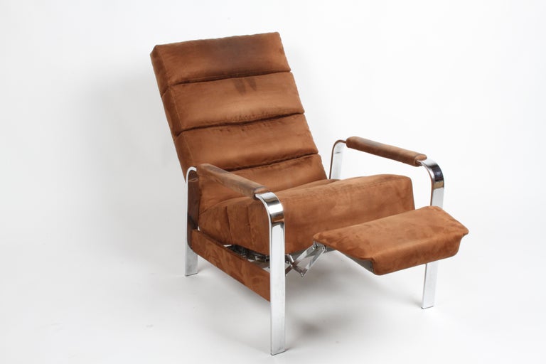 Mid-Century Modern Signed Milo Baughman Chrome & Brown Suede Lounge Recliner for Thayer-Coggin 1976 For Sale