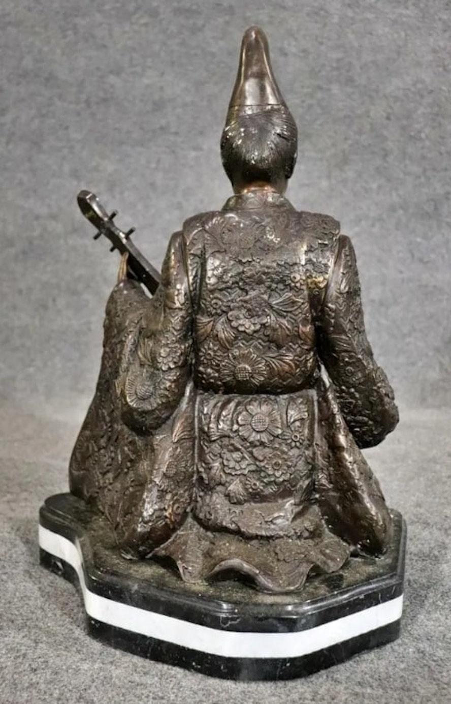 Signed Ming Statue in Bronze For Sale 2