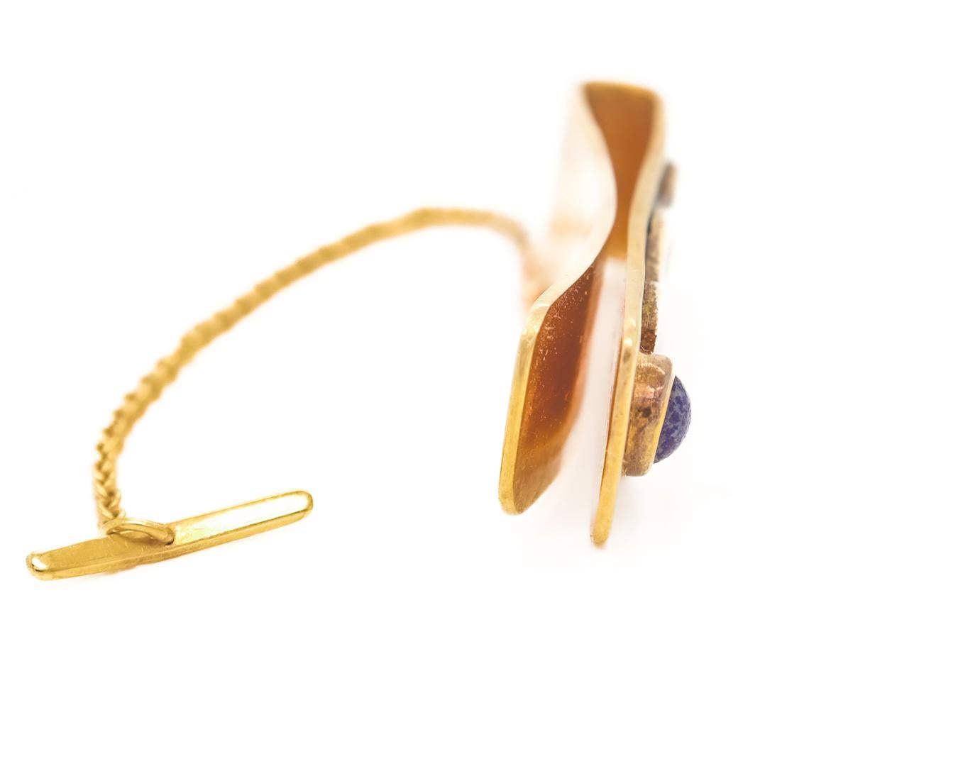 Pasador de corbata/clip monedero firmados por el modernista Sam Kramer en oro amarillo de 14k y cabujón de lapislázuli en venta 2