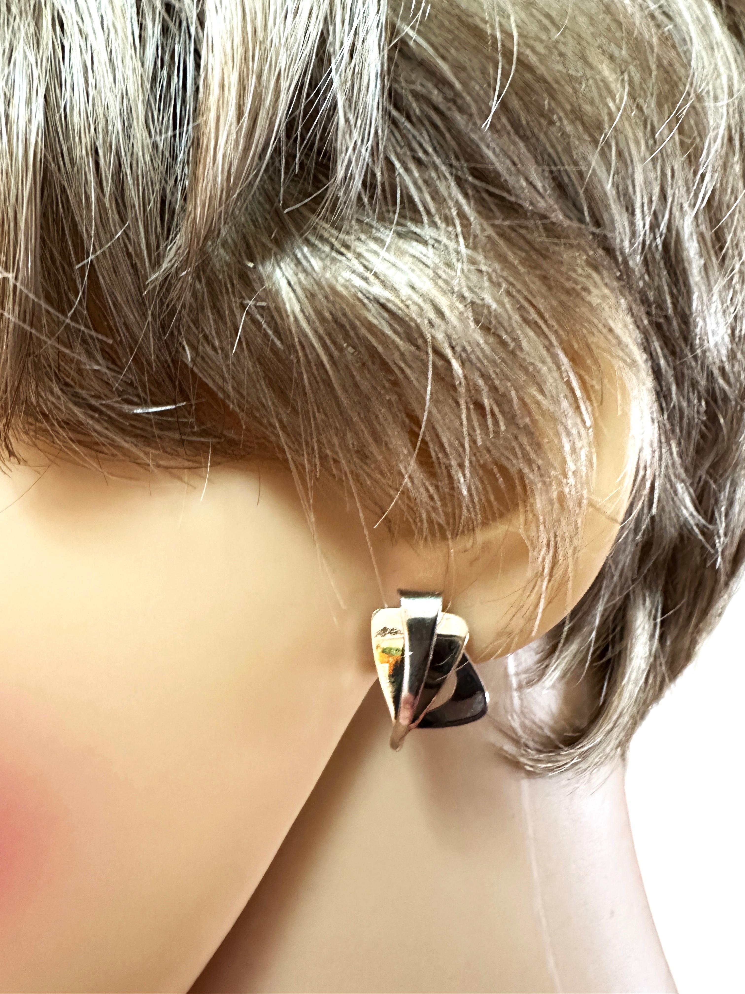 Boucles d'oreilles modernistes signées en or blanc et jaune 14K avec supports en or 14K  Excellent état - En vente à Eagan, MN