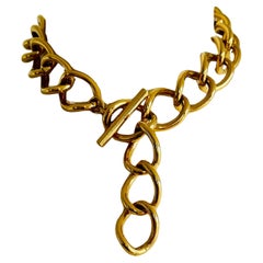 Collier Monet à barre en T, choker audacieux, lourd et signé