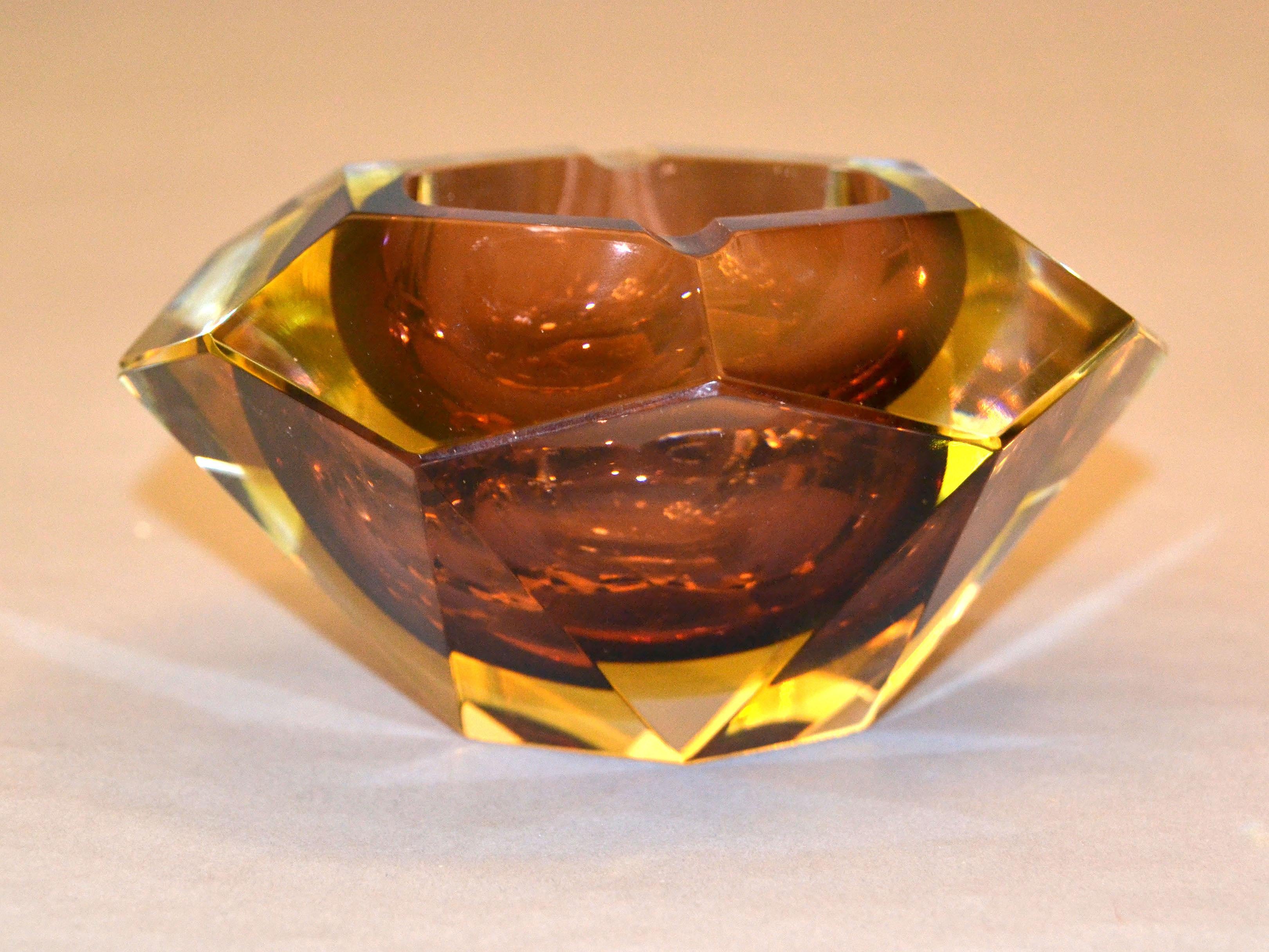 Mid-Century Modern Signed Multi Faceted Murano Glass Ashtray Attributed to Flavio Poli, Italy For Sale