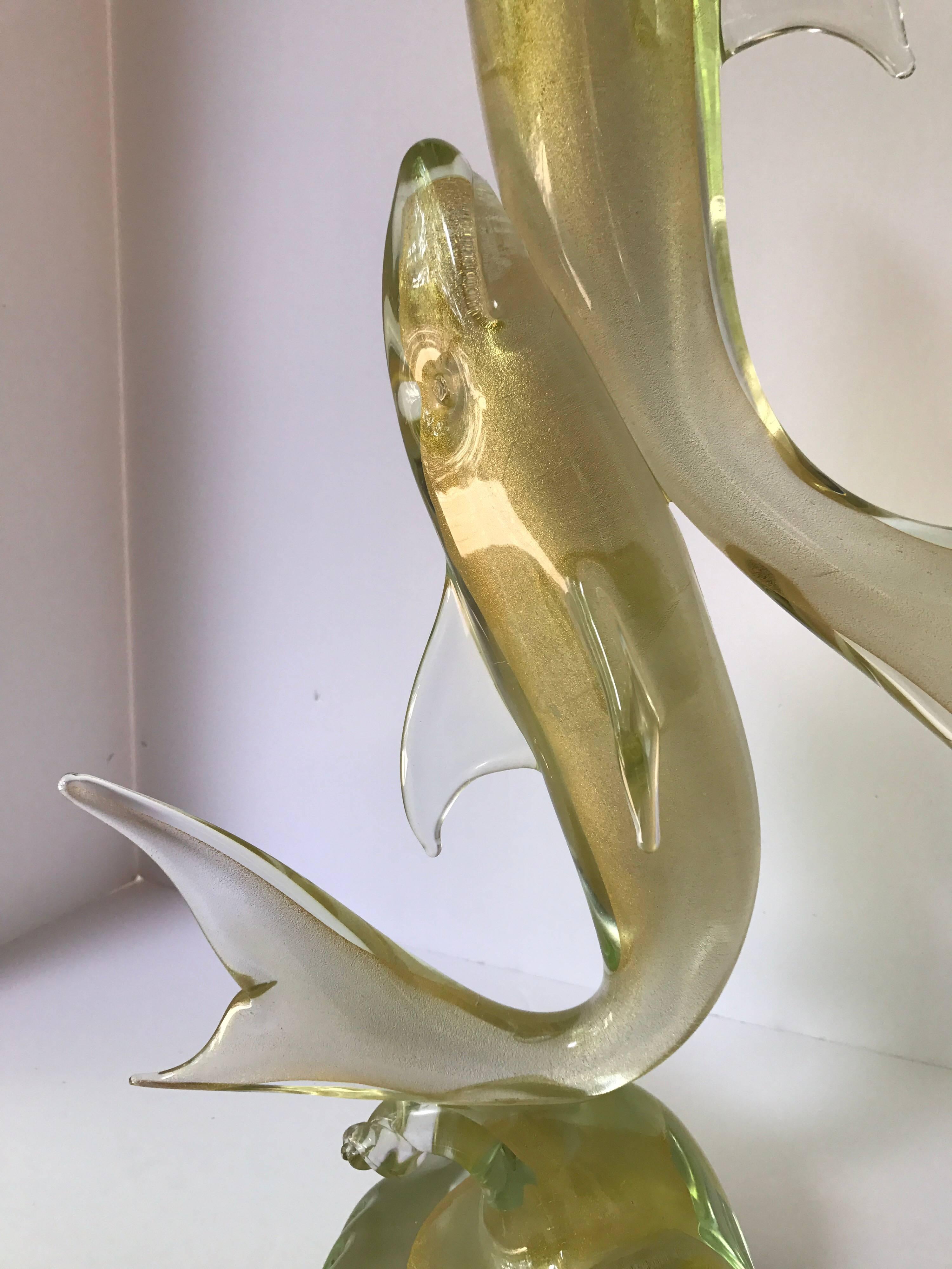 Signed Murano Italy Sculpture of Two Fish Sharks Dolphins  In Excellent Condition In West Hartford, CT