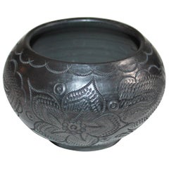 Signed Navajo Indian Pottery Bowl