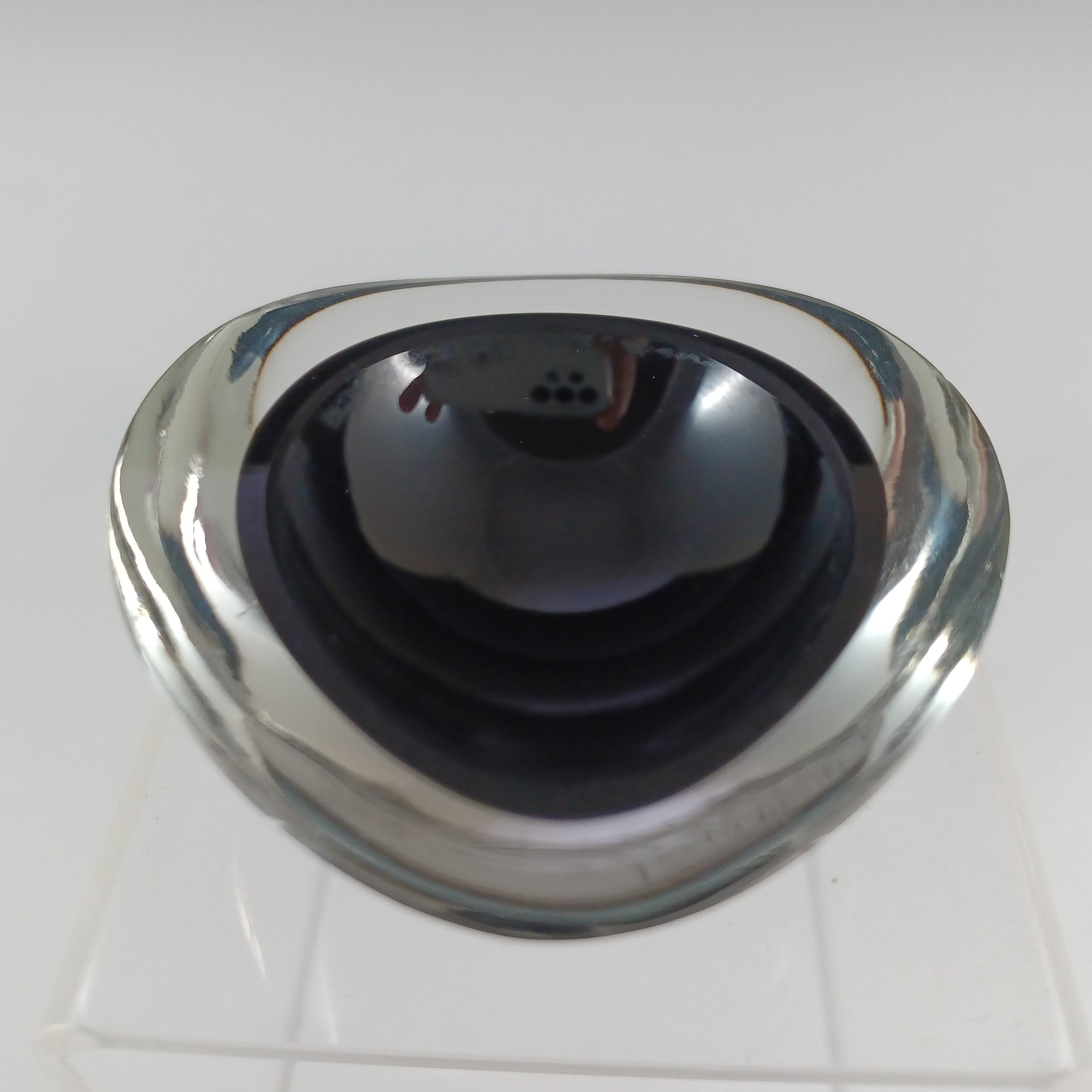 Cuenco de cristal negro Nuutajarvi Notsjo Kaj Franck FIRMADO Vidrio en venta