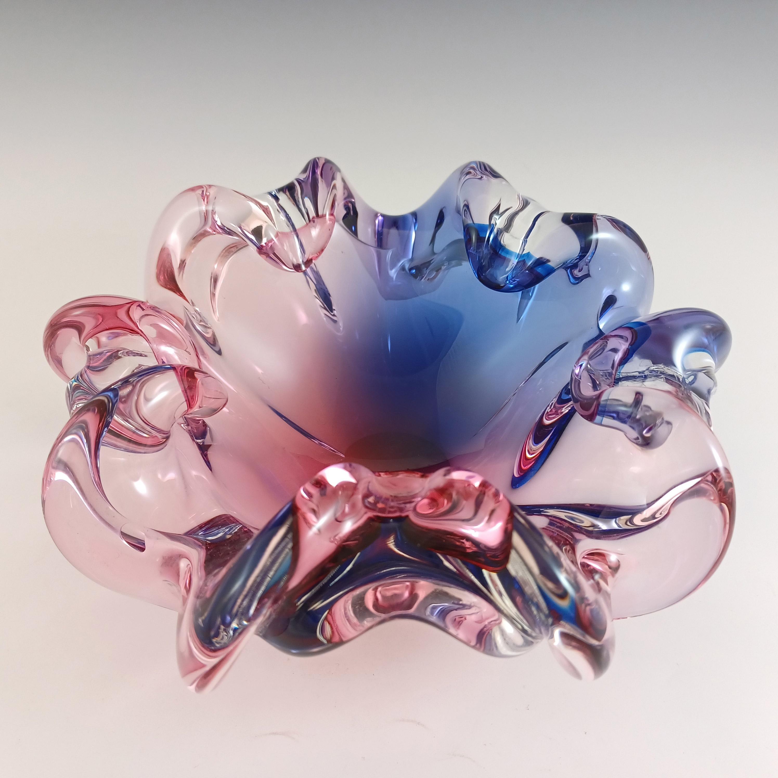 Here is a wonderful large and very heavy (2kg unpacked) Venetian pink & blue glass organic shaped ashtray bowl. Made on the island of Murano, near Venice, Italy, by the Oball glassworks. Signed to base 