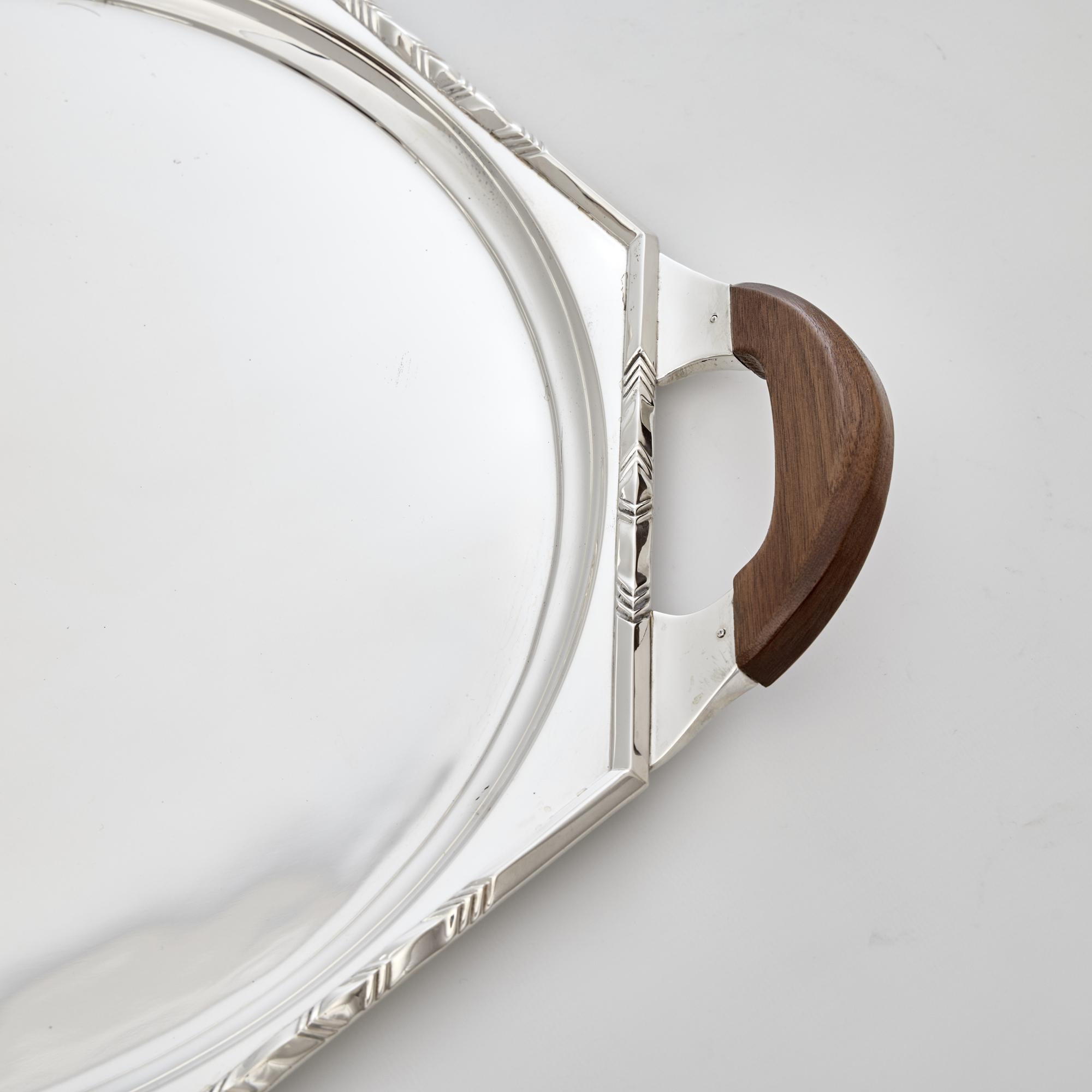 Signed octagonal Art Deco silver serving tray In Good Condition For Sale In London, GB