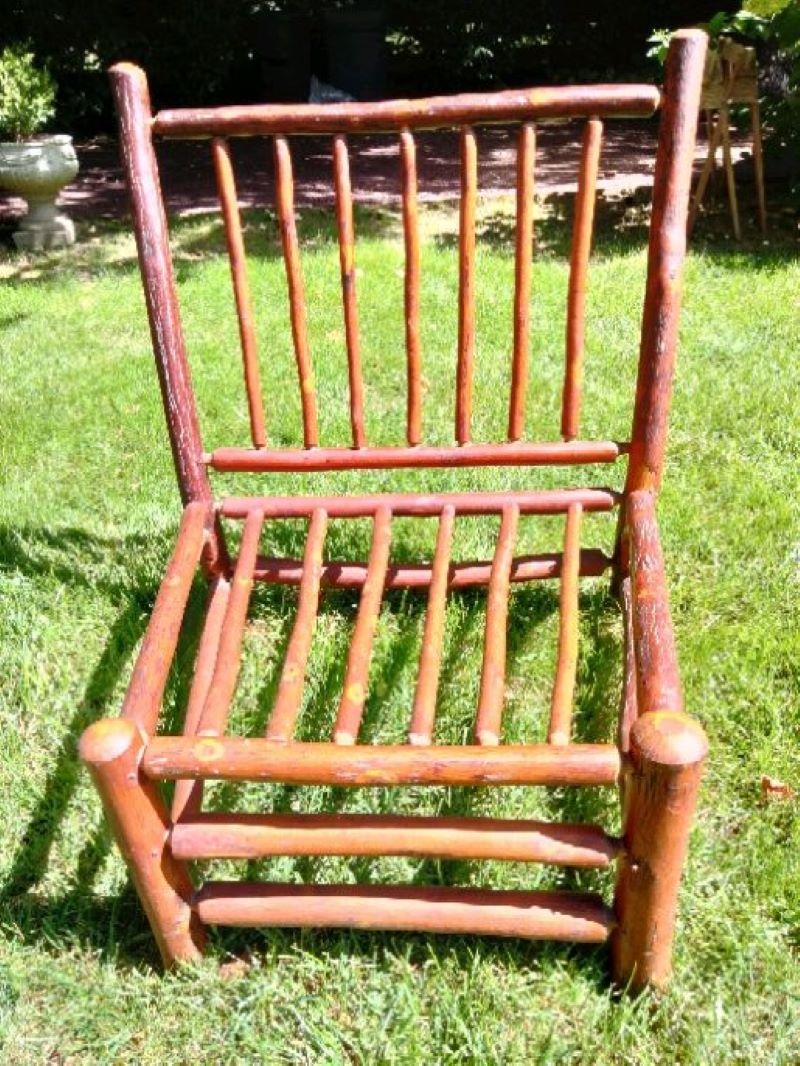 Firmado Old Hickory Martinsville ,Indiana en superficie original de edad sillas de césped o de playa.Estas sillas de 1930 más inusual podría utilizar cojines para la comodidad.Se vende como un  la pareja perfecta.