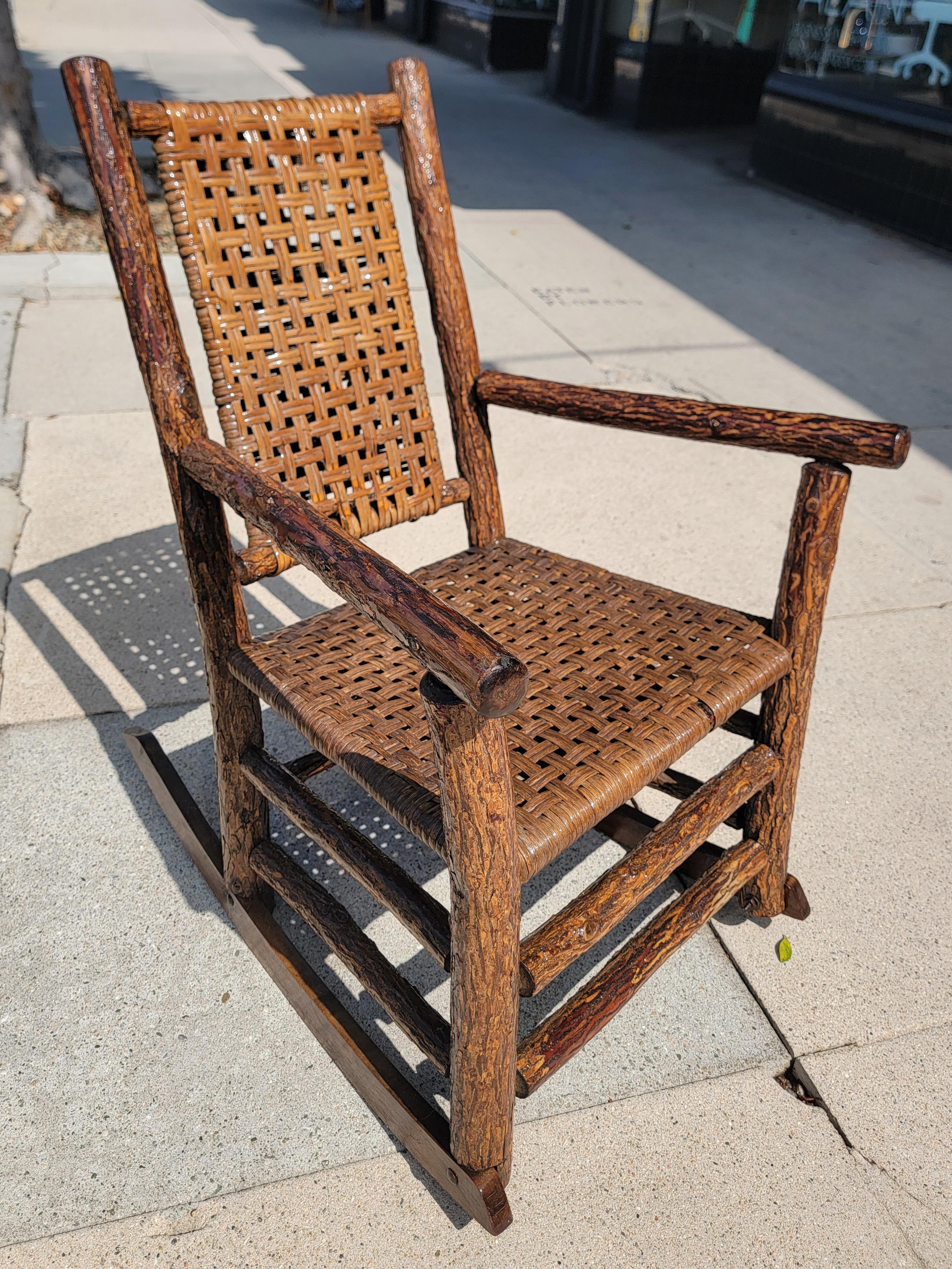 Signed Old Hickory Rocking Chair Adirondack en venta