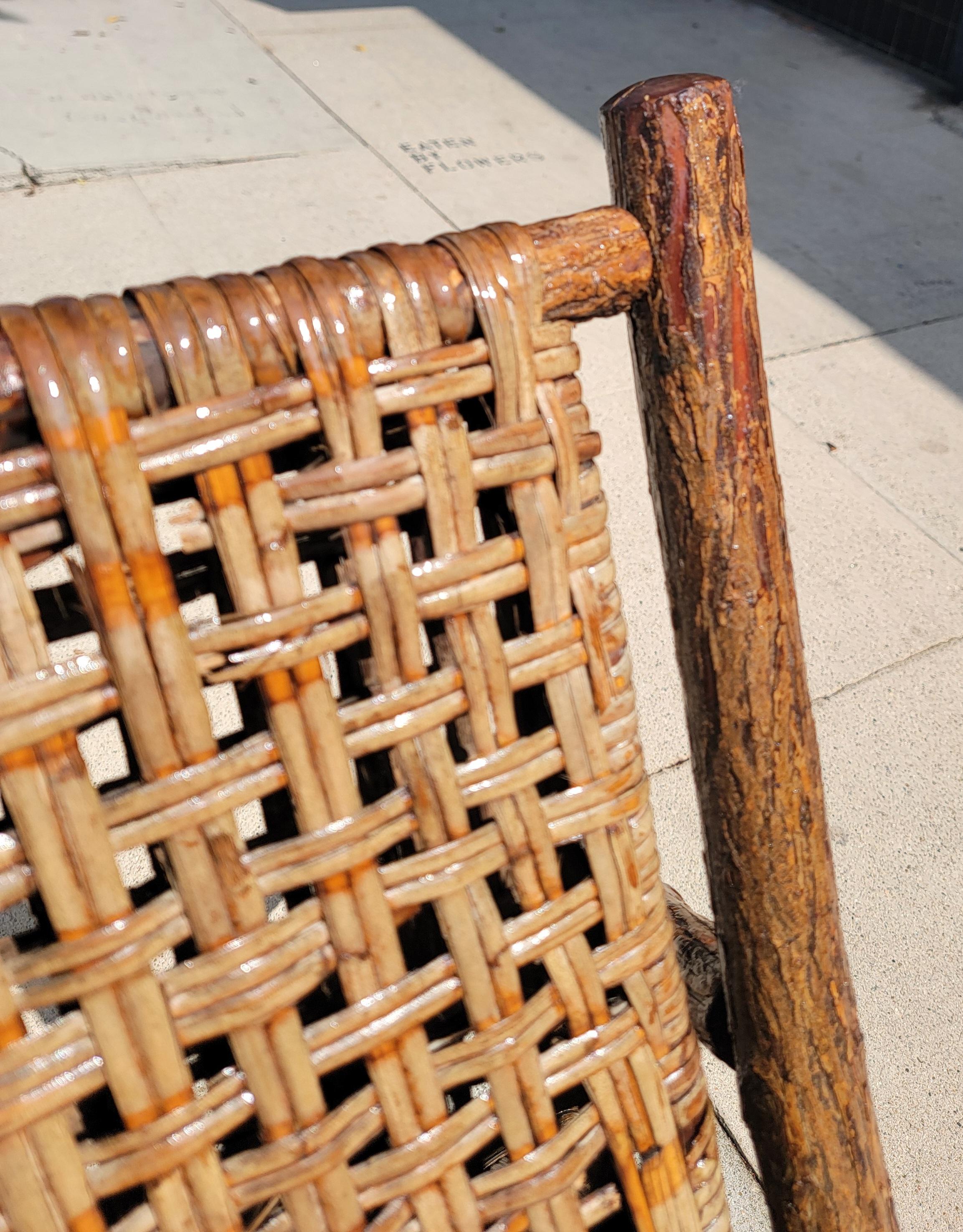 Signed Old Hickory Rocking Chair Pecán en venta
