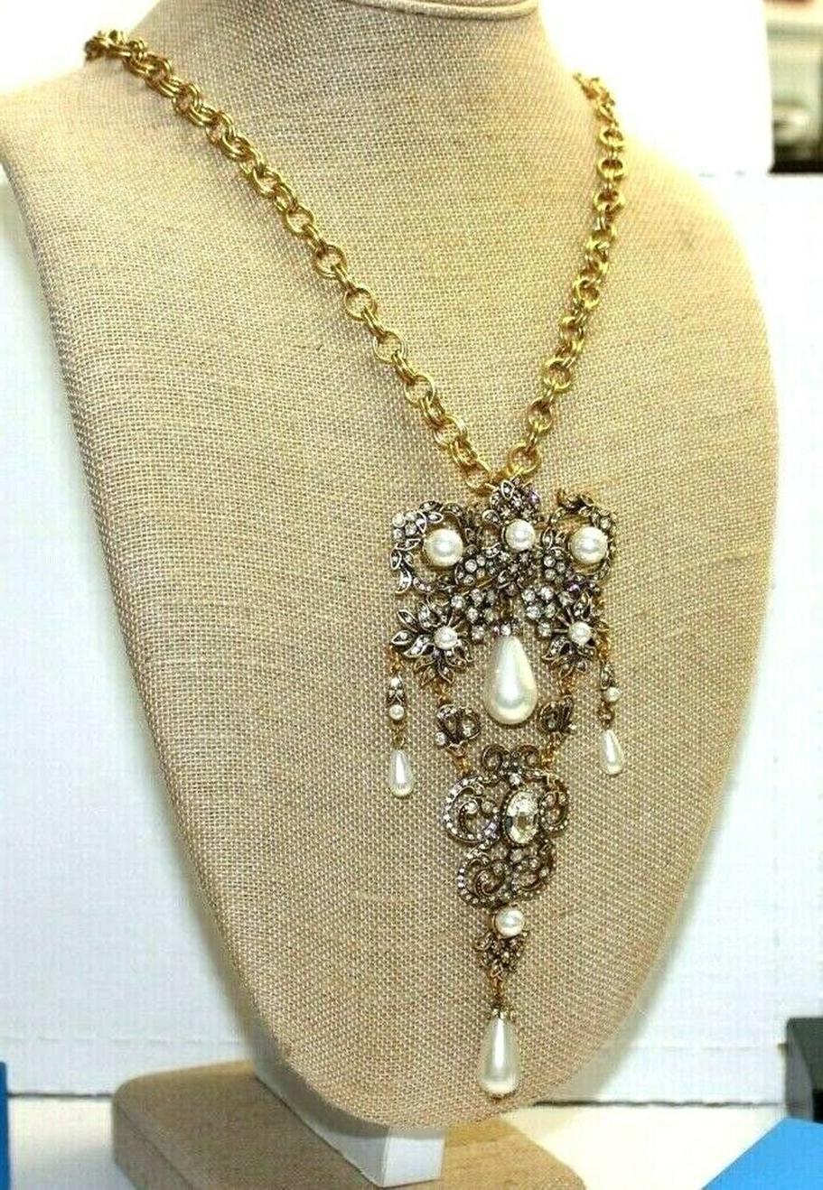 Mixed Cut Signed Oscar De La Renta Couture Faux Pearl and Crystal Pin/Pendant Necklace For Sale