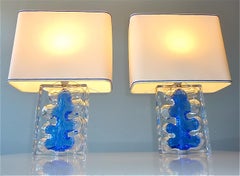 Paire de lampes de bureau sculpturales signées Daum en verre de cristal bleu transparent, France, années 1970
