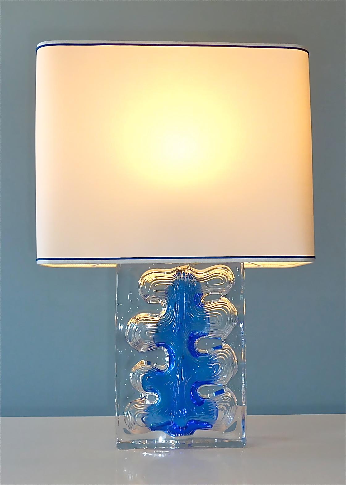 Hand-Crafted Signed Pair Daum Sculptural Table Lamps Blue Clear Crystal Glass France 1970s For Sale