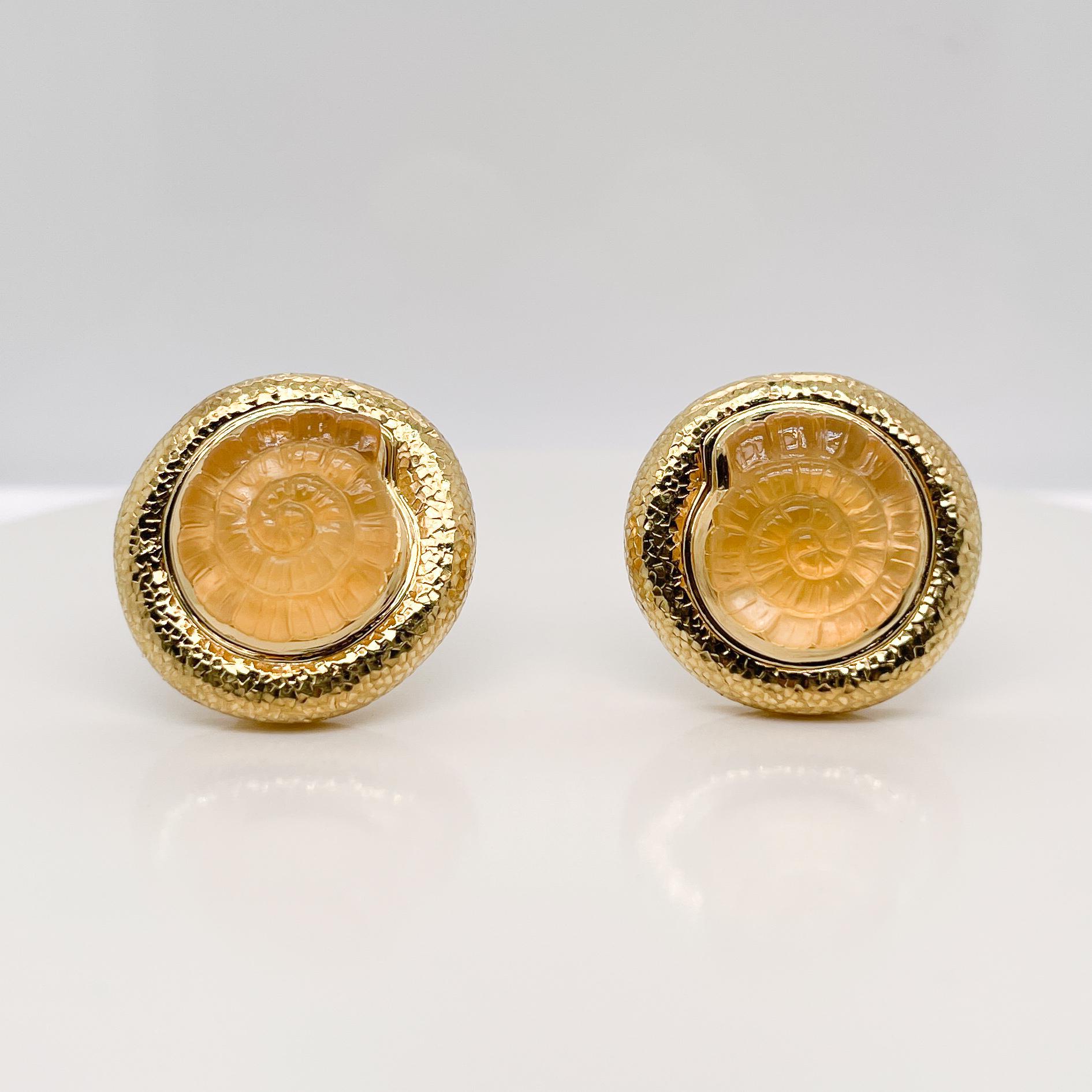 Signiertes Paar Elizabeth Gage Nautilus Citrin & 18K Gold Clip-On Ohrringe (Rundschliff) im Angebot