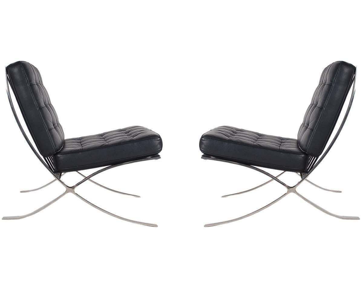 American Signed Pair of Mid-Century Modern Knoll Barcelona Chairs by Mies van der Rohe