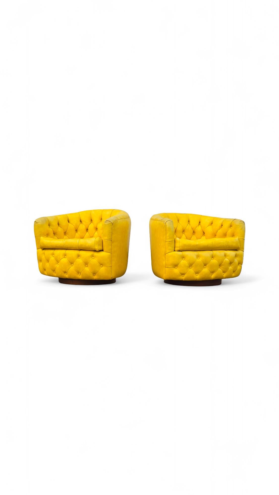 Mid-Century Modern Signed Pair of Milo Baughman for Thayer Coggin, Tilt & Swivel Lounge Chairs For Sale