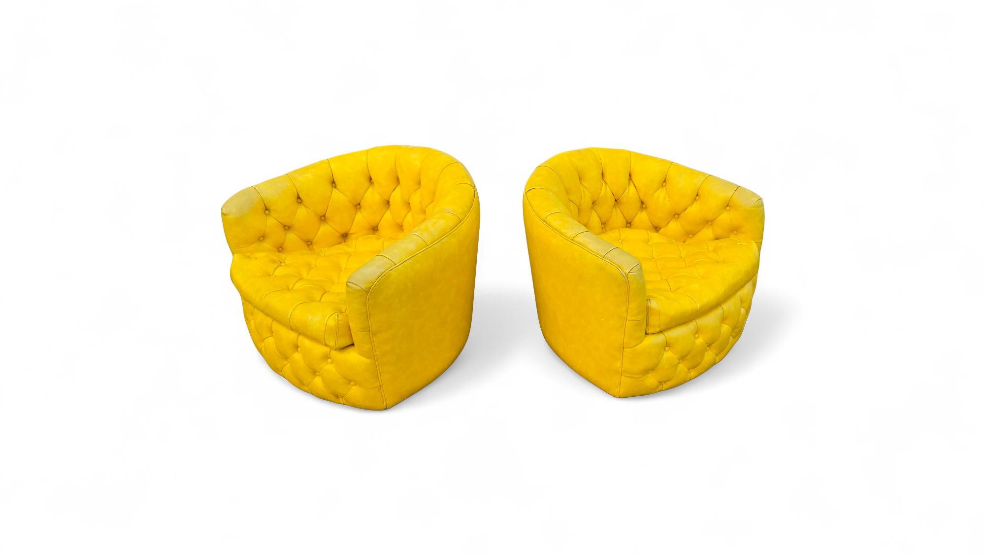 American Signed Pair of Milo Baughman for Thayer Coggin, Tilt & Swivel Lounge Chairs For Sale