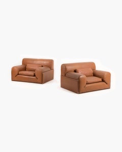 Signed Pair of Touche Leather Armchairs by Rossi di Albizzate, circa 1970
