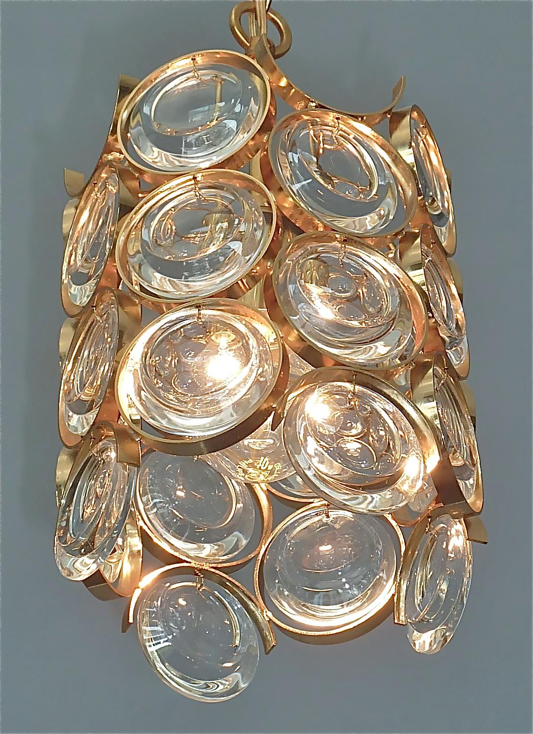 Signed Palwa Mid-Century Chandelier Gilt Brass Crystal Glass 1960 Op Art Pop Art For Sale 7