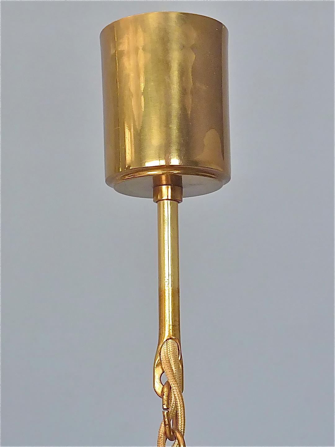 Mid-Century-Kronleuchter, Palwa, vergoldetes Messing, Kristallglas, Op-Art, Pop-Art, 1960 (Mitte des 20. Jahrhunderts) im Angebot