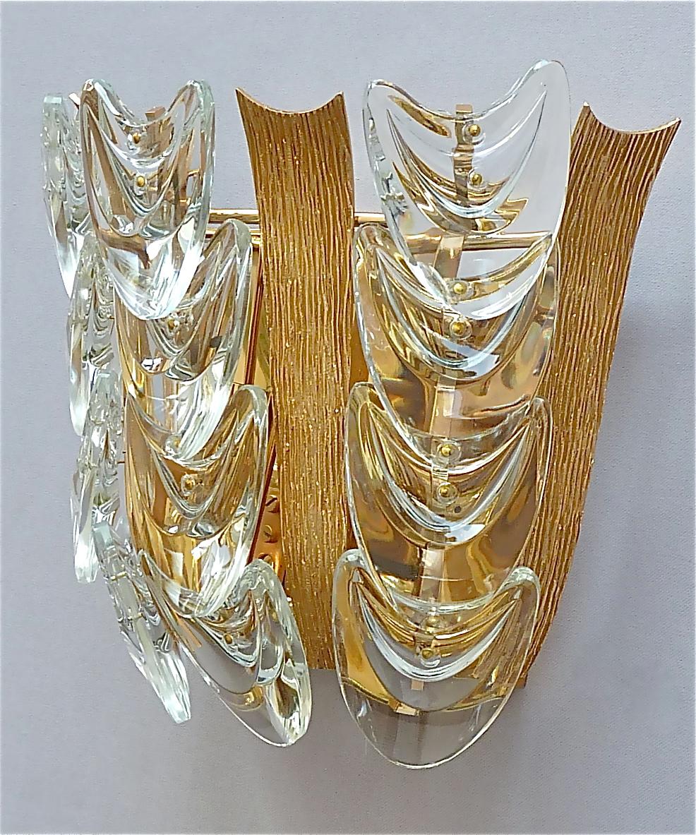 Signed Palwa Sconce Gilt Brass Metal Crystal Glass, 1960s In Good Condition For Sale In Nierstein am Rhein, DE