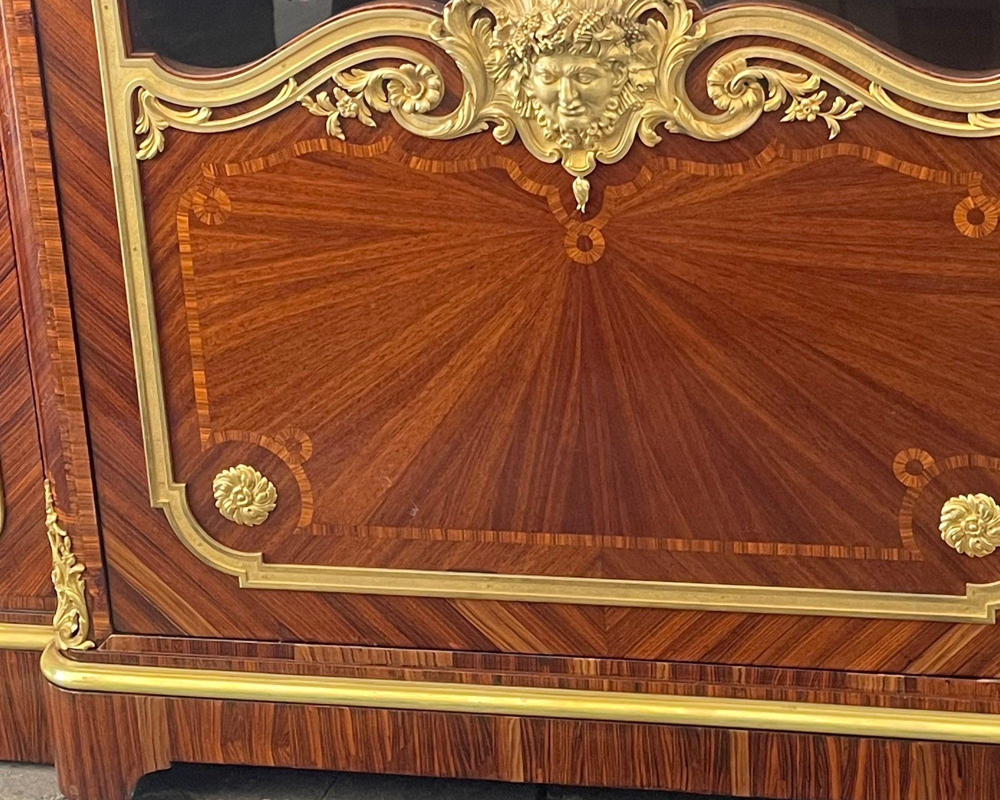 Cabinet / Vitrine a tre ante con montatura in bronzo, firmato Paul Sormani, Francia, XIX C. in vendita 4