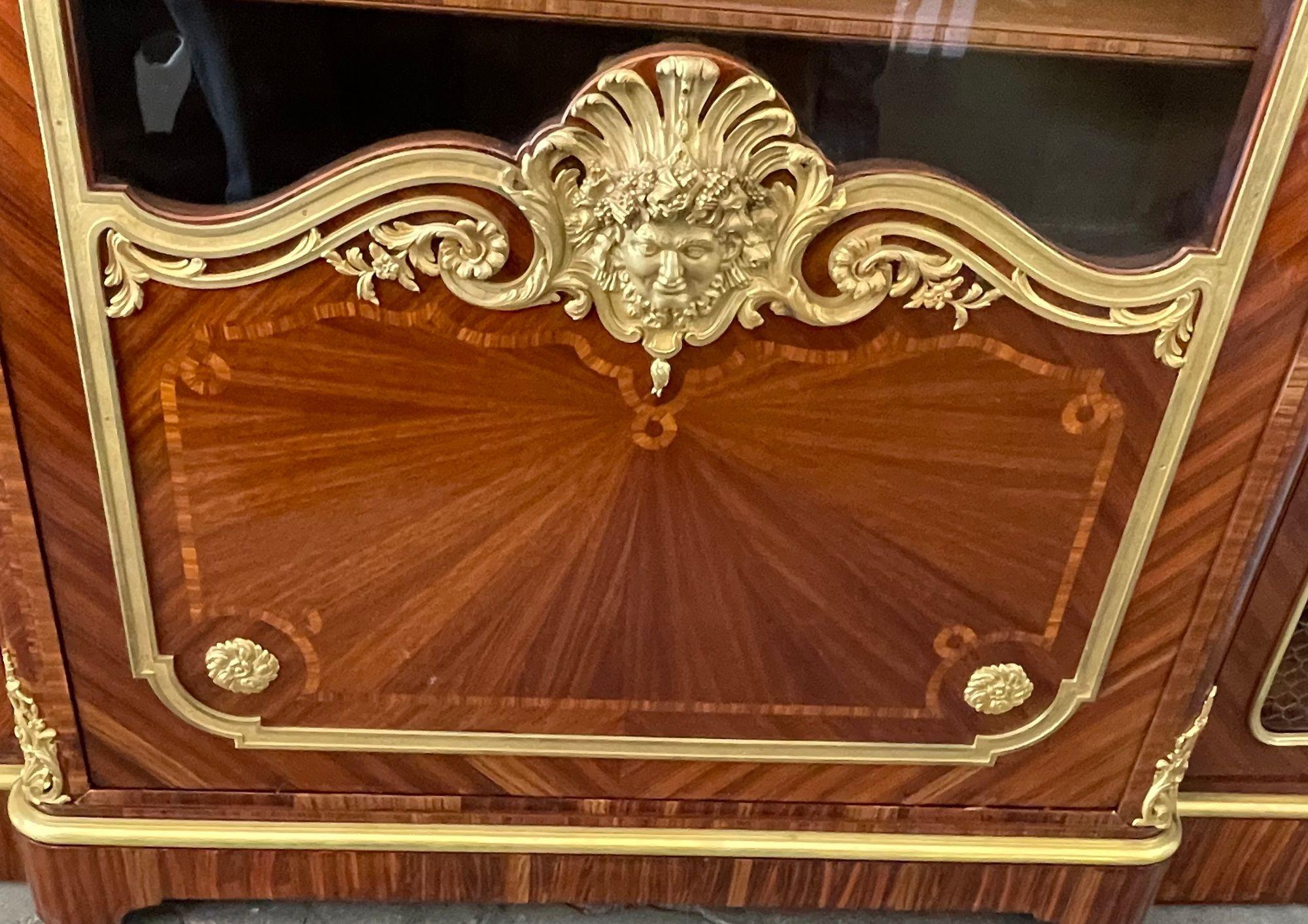 Cabinet / Vitrine a tre ante con montatura in bronzo, firmato Paul Sormani, Francia, XIX C. in vendita 2