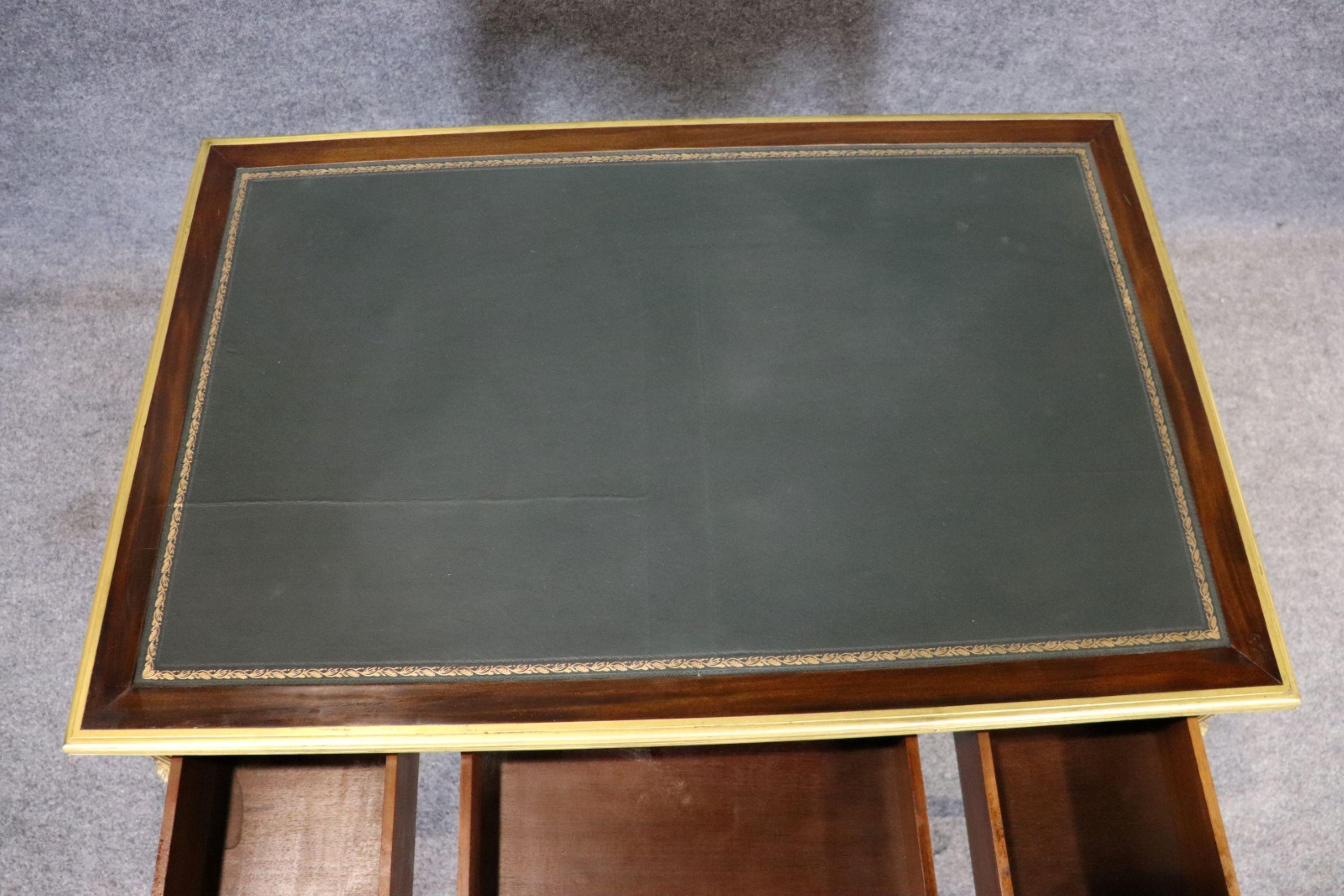 Signiert Paul Sormani Französisch Leder Top Bureau Plat Schreibtisch im Angebot 2