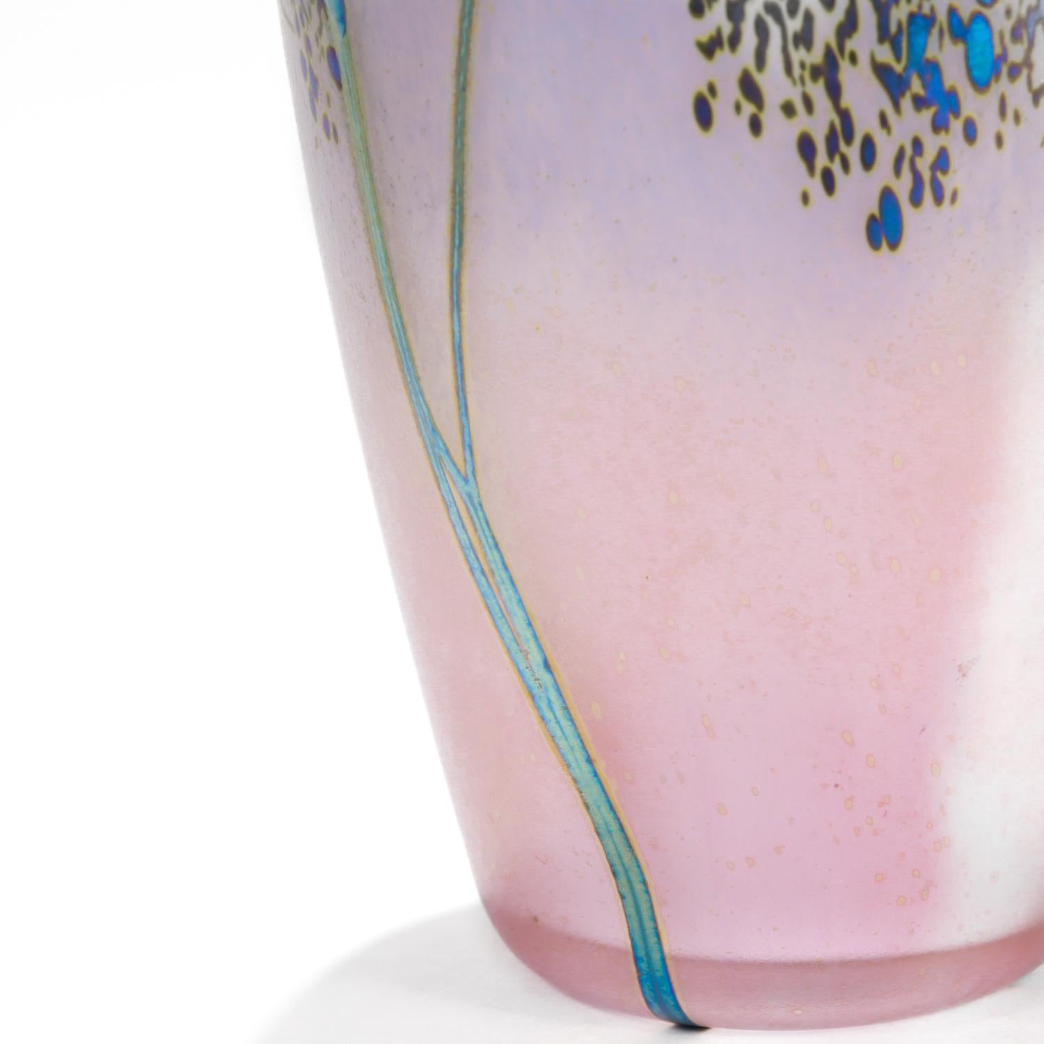 Signed Peet Robison Mesa Art Glass Vase 7