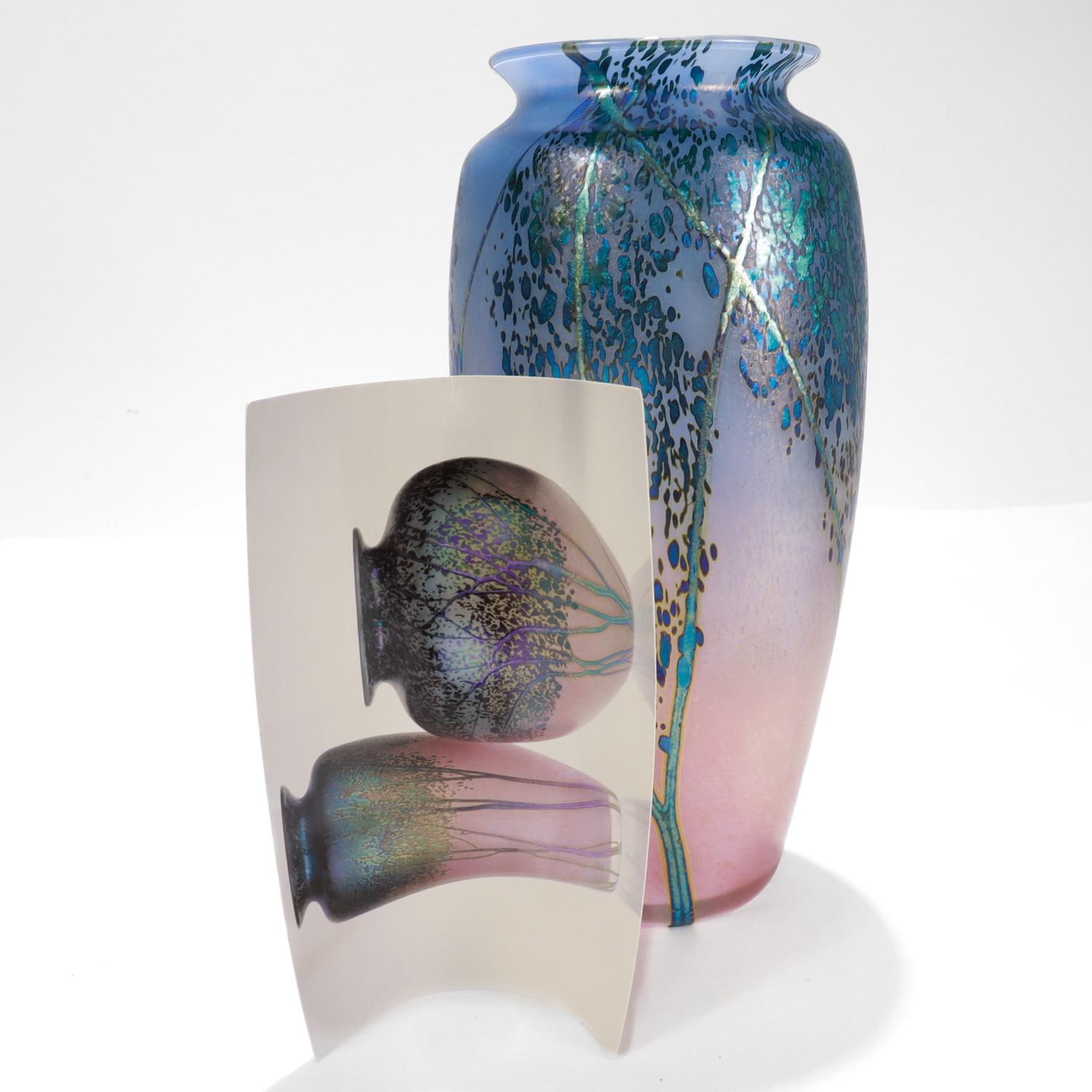 Signed Peet Robison Mesa Art Glass Vase 12