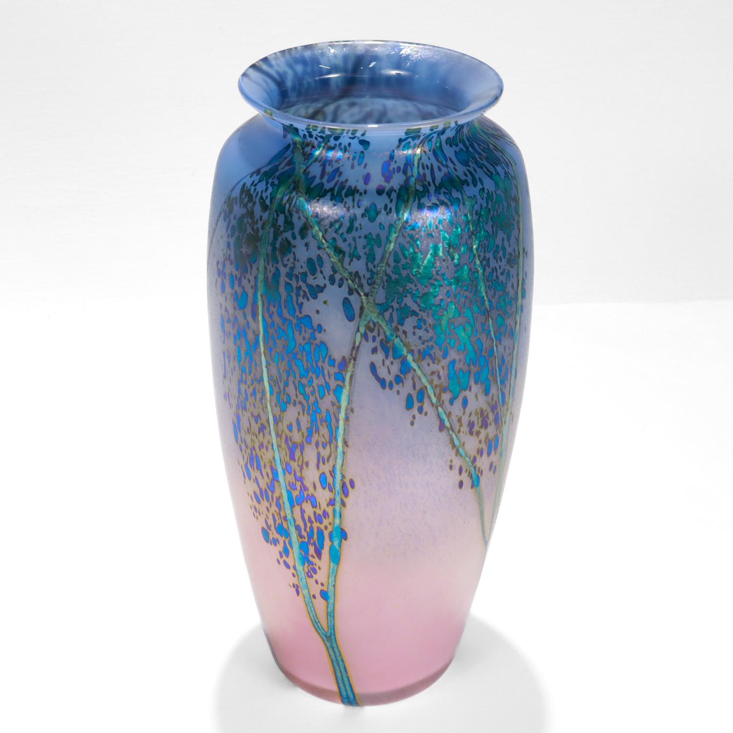 Signed Peet Robison Mesa Art Glass Vase In Good Condition In Philadelphia, PA