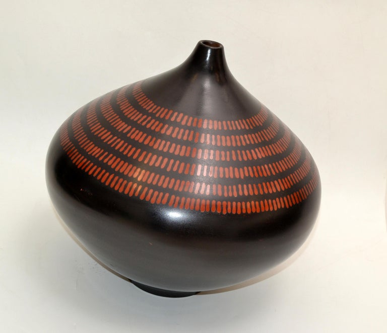 Signed Peruvian Urn Shape Studio Piece Black & Brown Ceramic Vase, Pottery For Sale 6