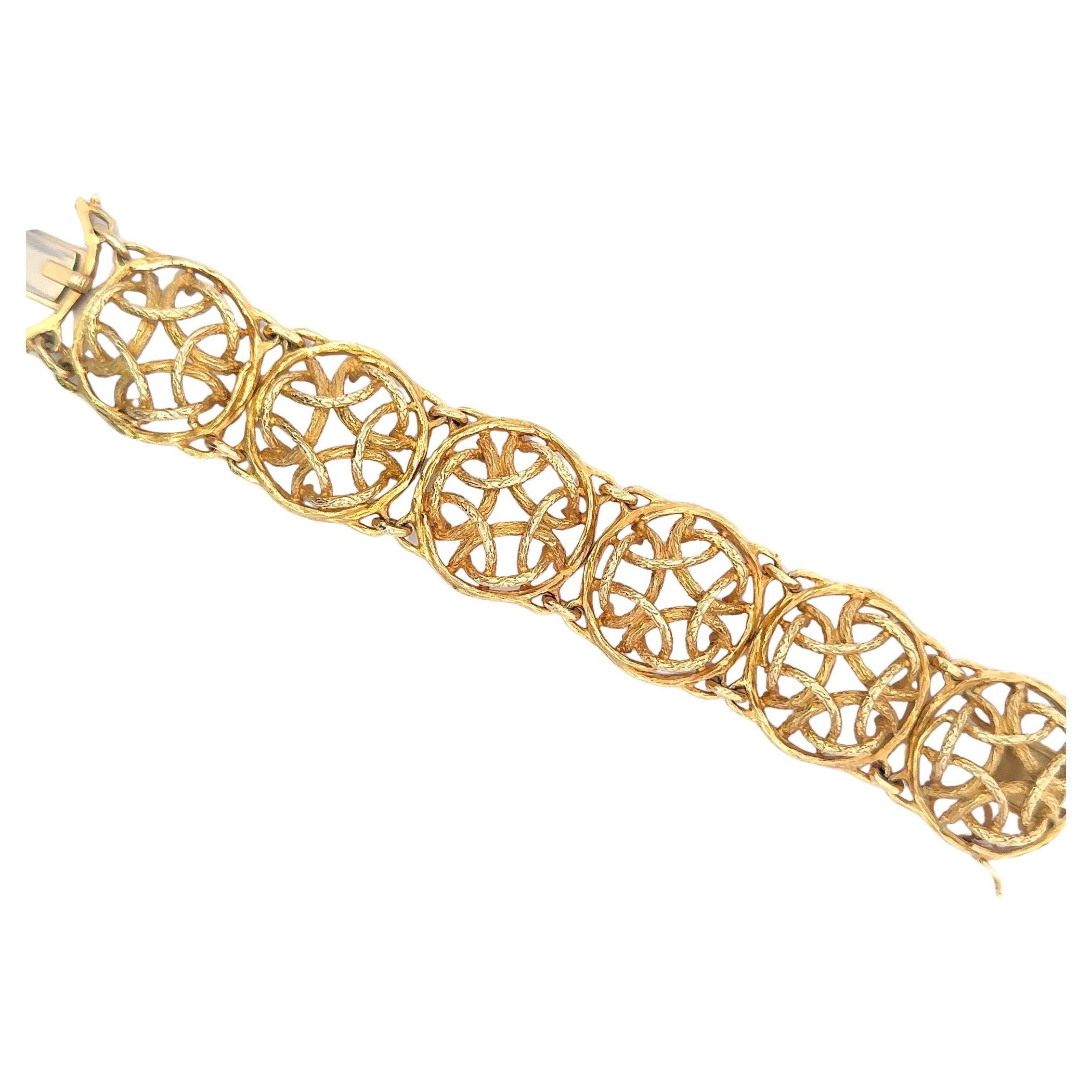 Bracelet en or jaune 18 carats signé Piaget Dome Link 121 Grammes Pour femmes en vente