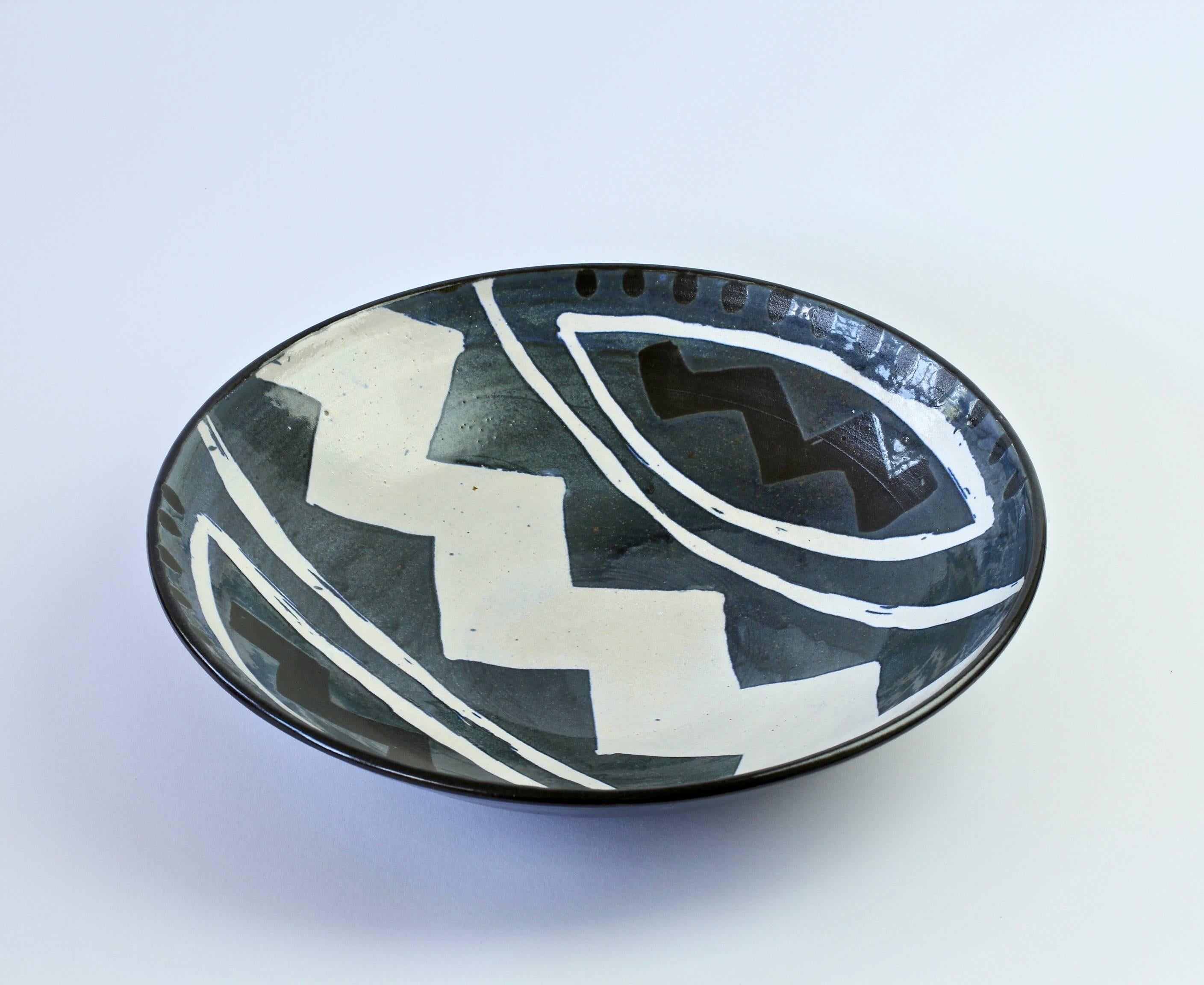 Late 20th Century Signed Large Postmodern Art Studio Pottery Bowl 1980s with Geometric Pattern