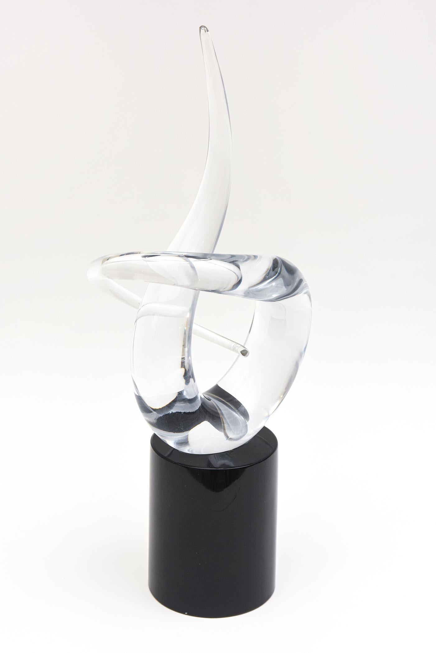 Signed Renato Anatra Murano Twisted Love Knot Clear and Black Glass Sculpture In Good Condition For Sale In North Miami, FL