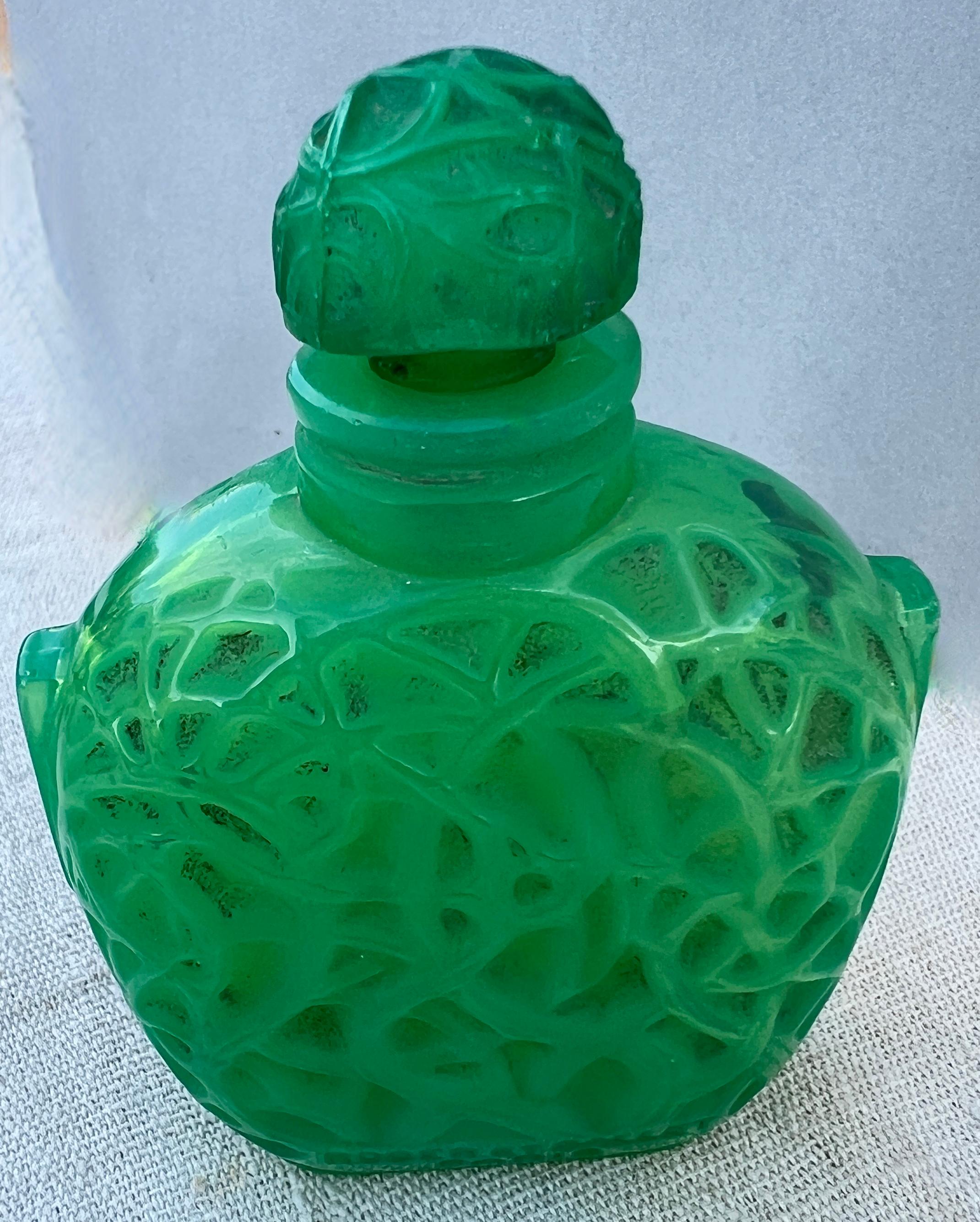 Signiert Rene Lalique Le Jade Flasche für Roger & Gallet 1926 im Angebot 3