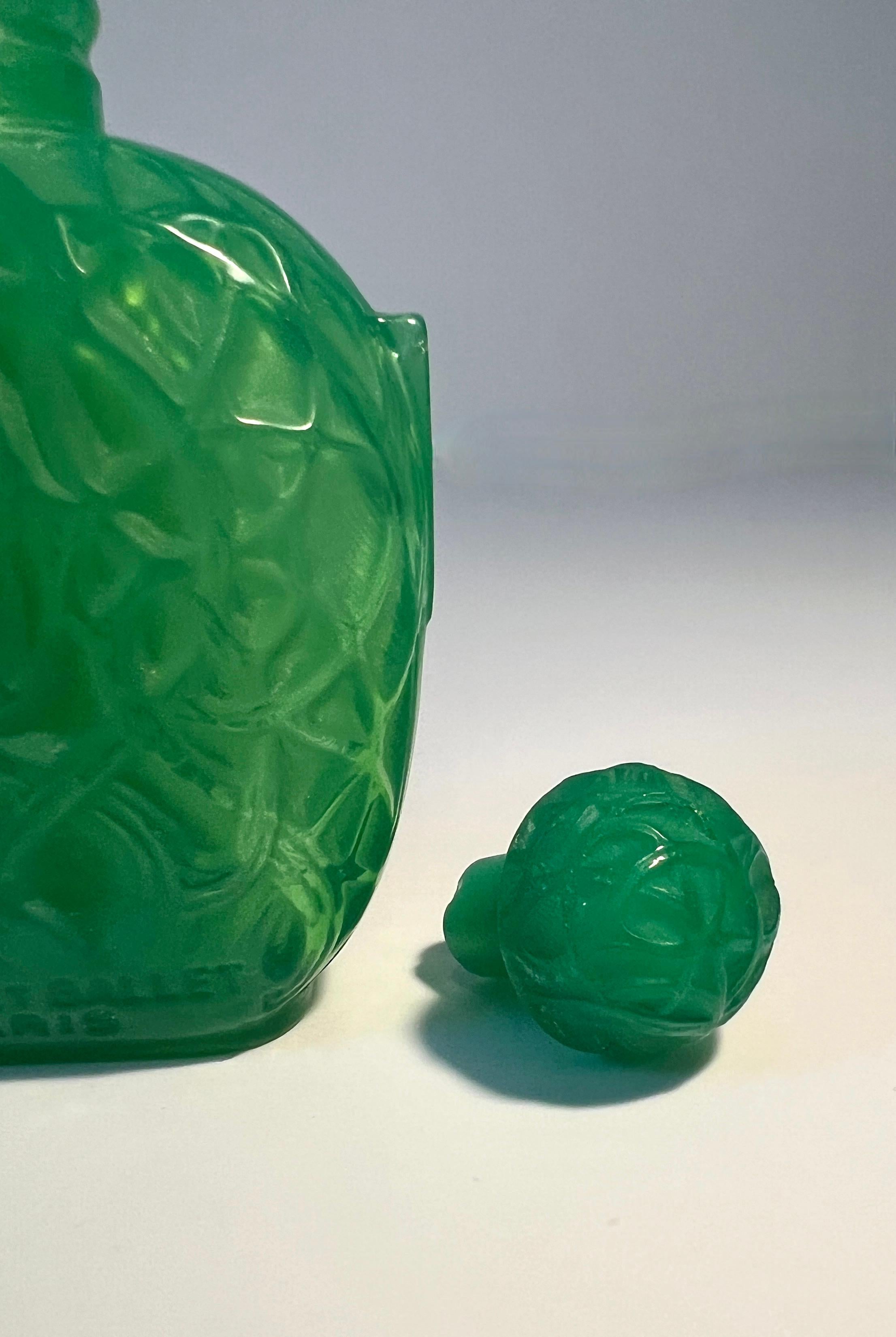 Bottiglia firmata Rene Lalique Le Jade per Roger & Gallet 1926 in vendita 5