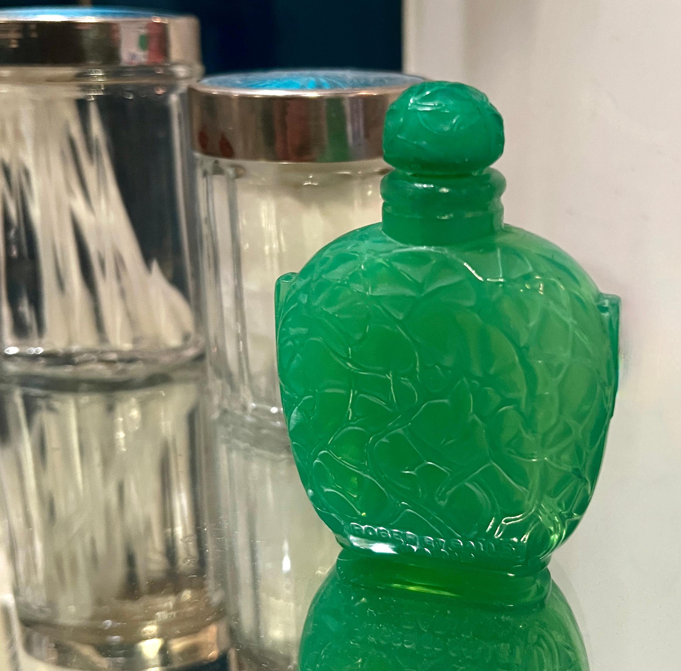 Bottiglia firmata Rene Lalique Le Jade per Roger & Gallet 1926 in vendita 10