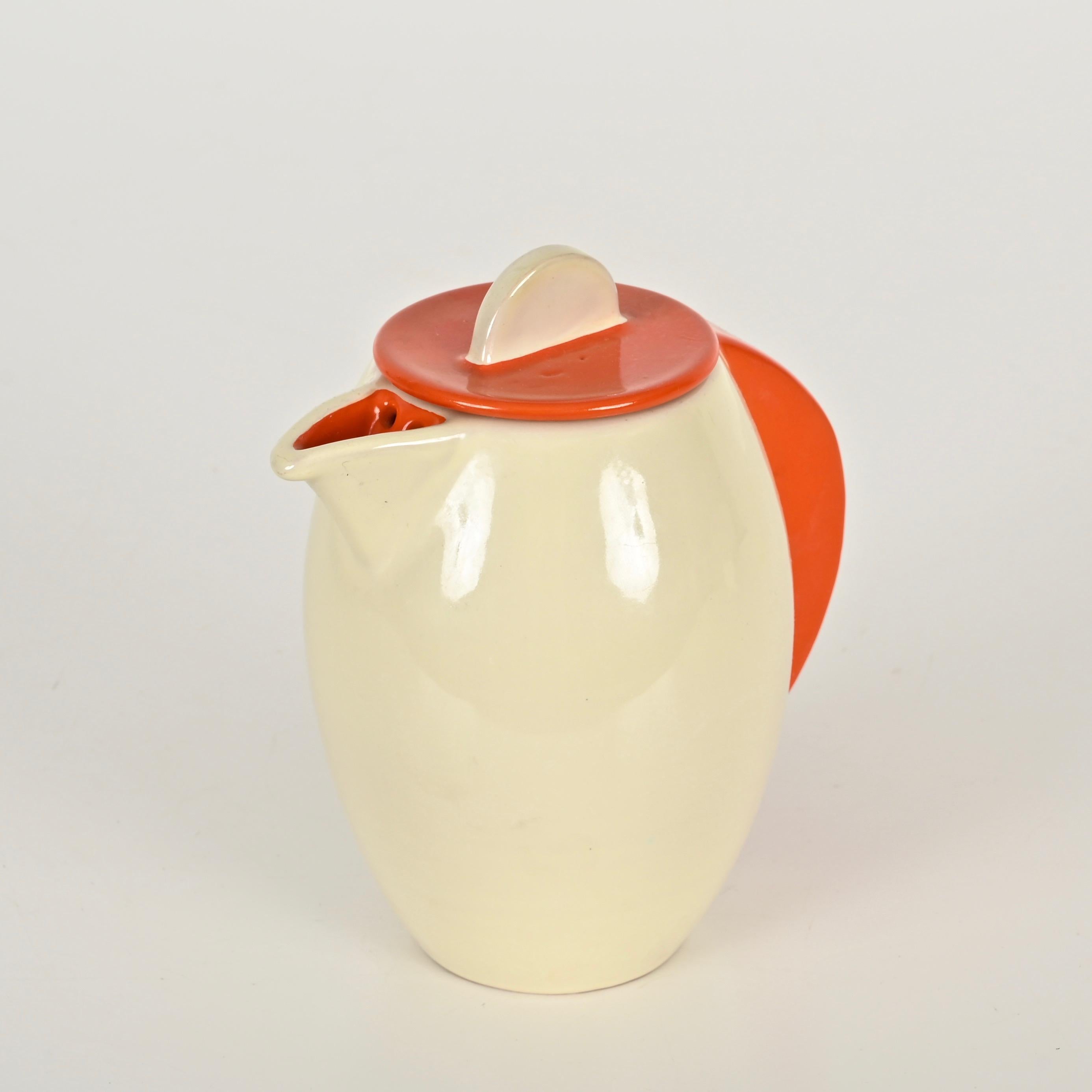 Ceramica Firmata Rometti Umbertide - Caraffa da caffè arancione avorio S.A.C.R.U., Italia 1940s in vendita